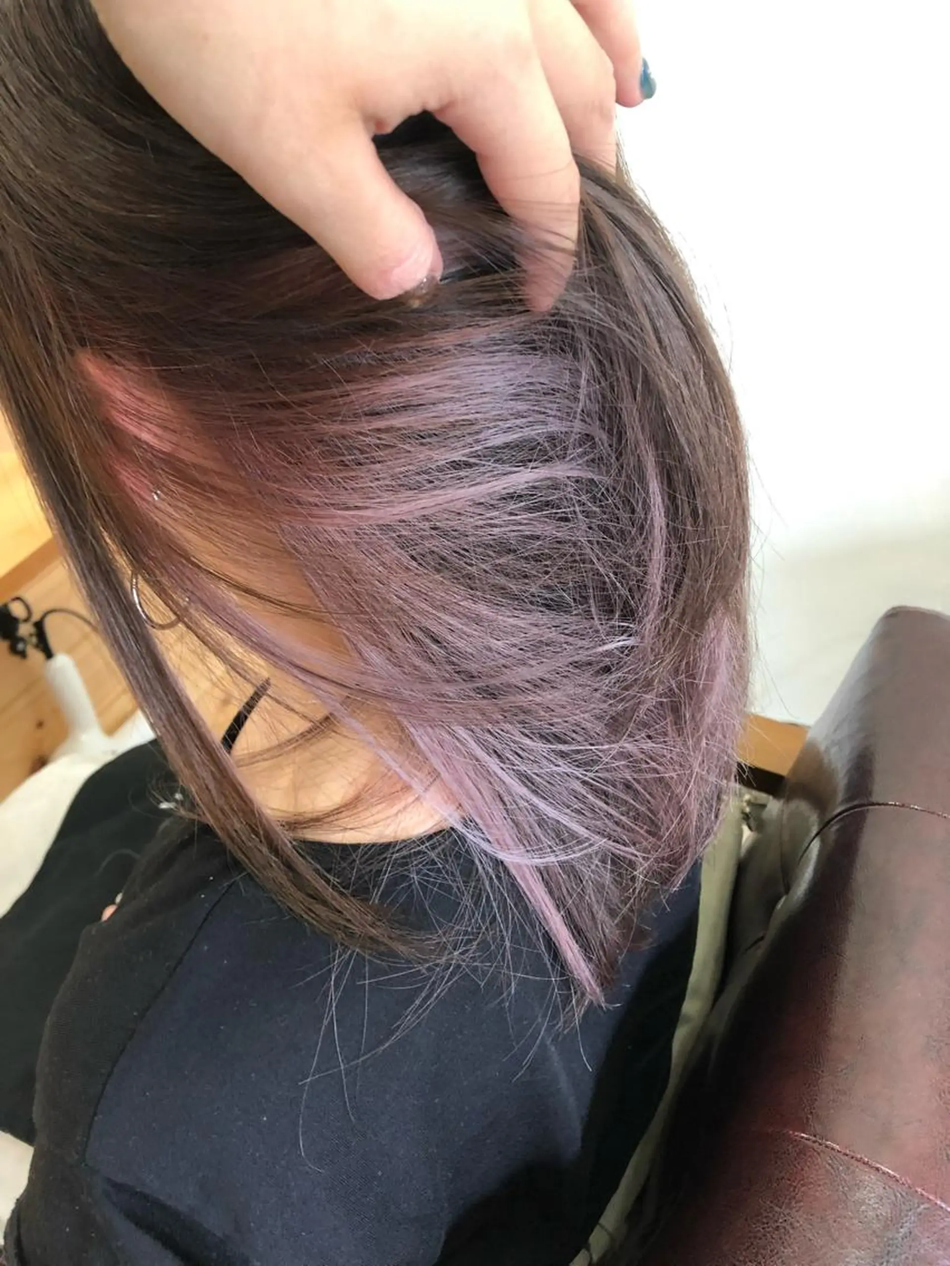 カラー ブリーチ インナーカラー ピンクカラー ホワイトピンク ヘアカラー トリートメント 大江 珠実のヘアスタイル