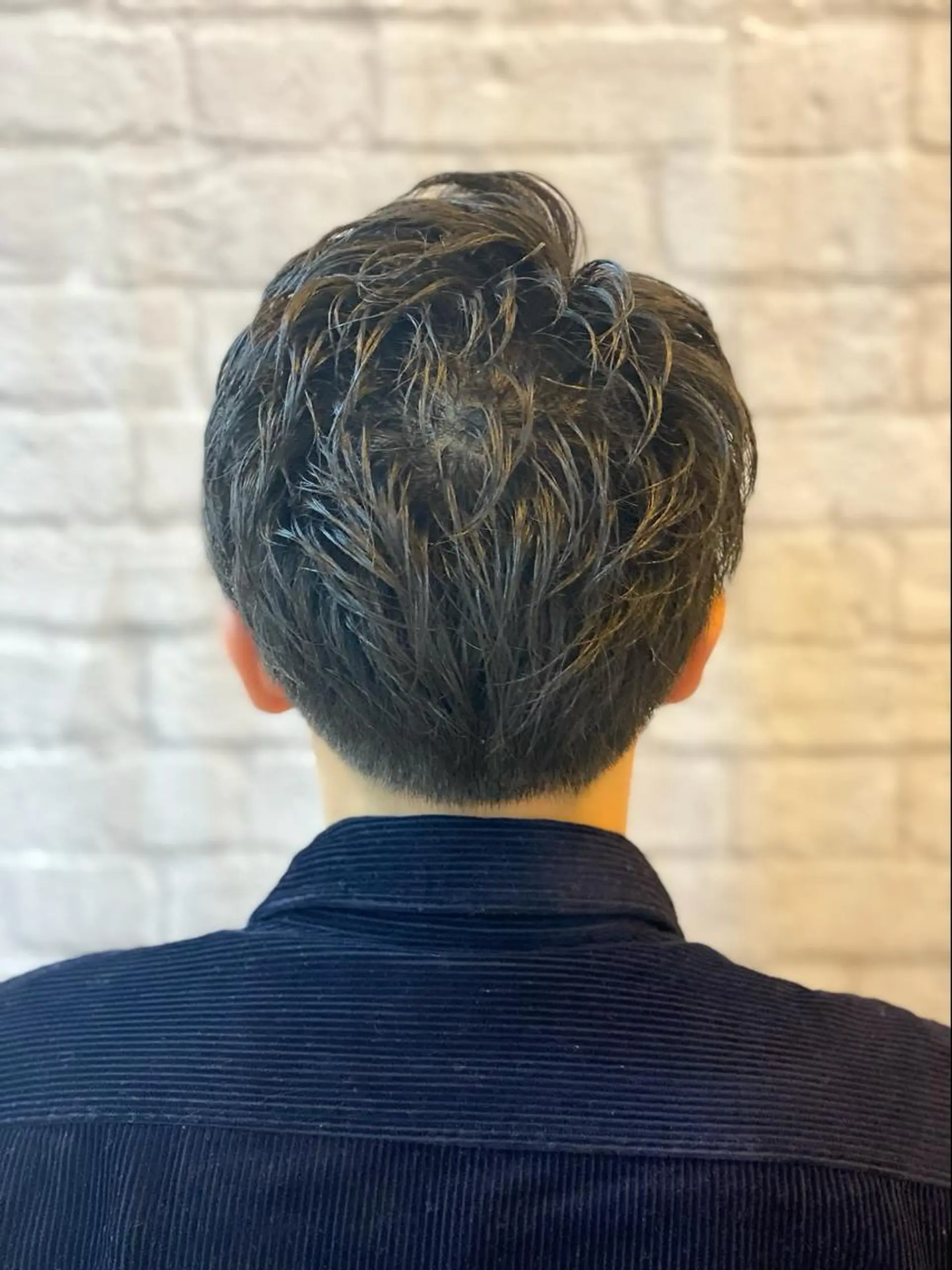 ミディアム ヘアアレンジ メンズ ミディアムパーマ メンズパーマ くせ毛 【メンズカット】 黒田美穂のヘアスタイル