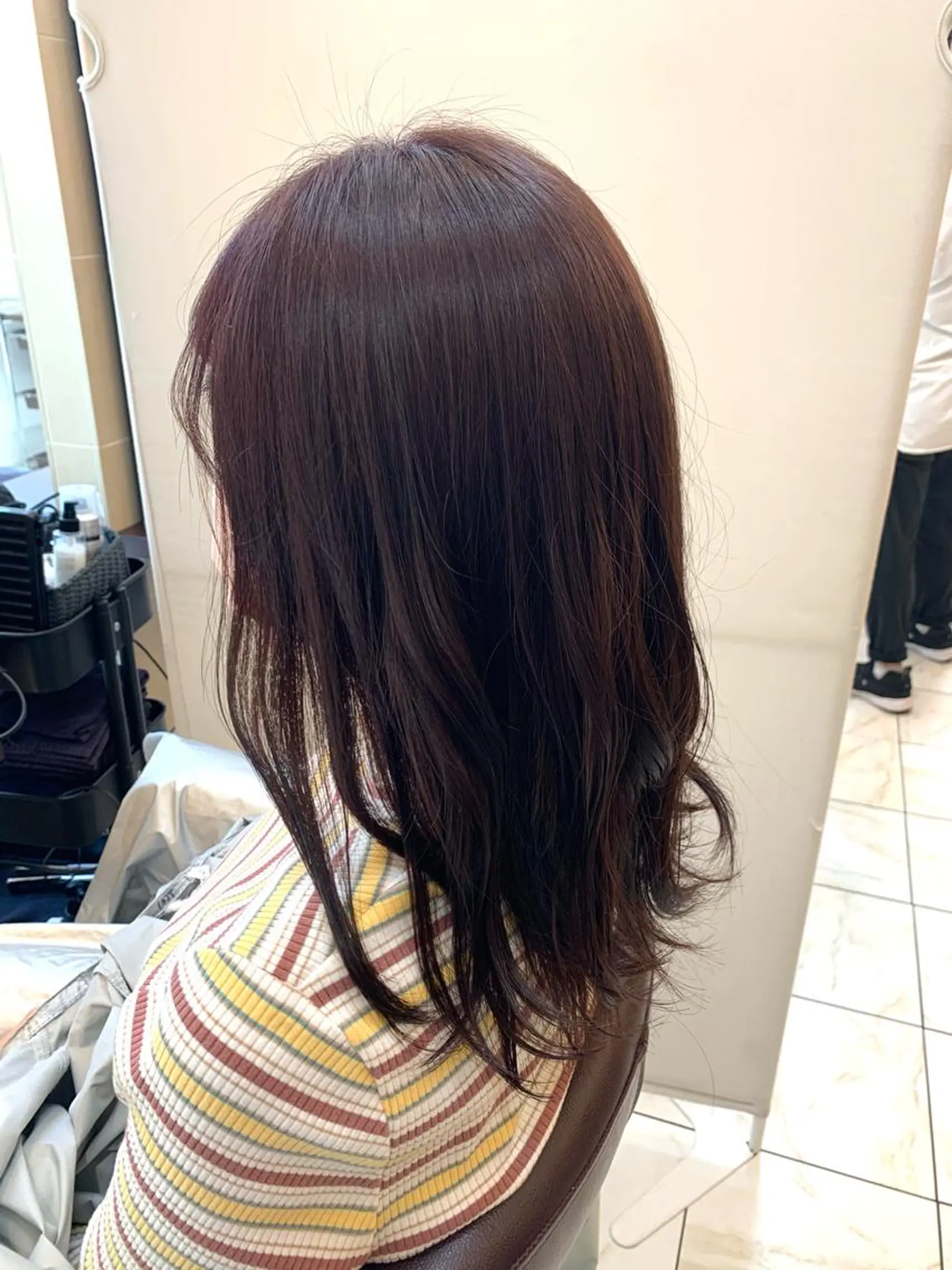 セミロング 千葉 香奈のヘアスタイル