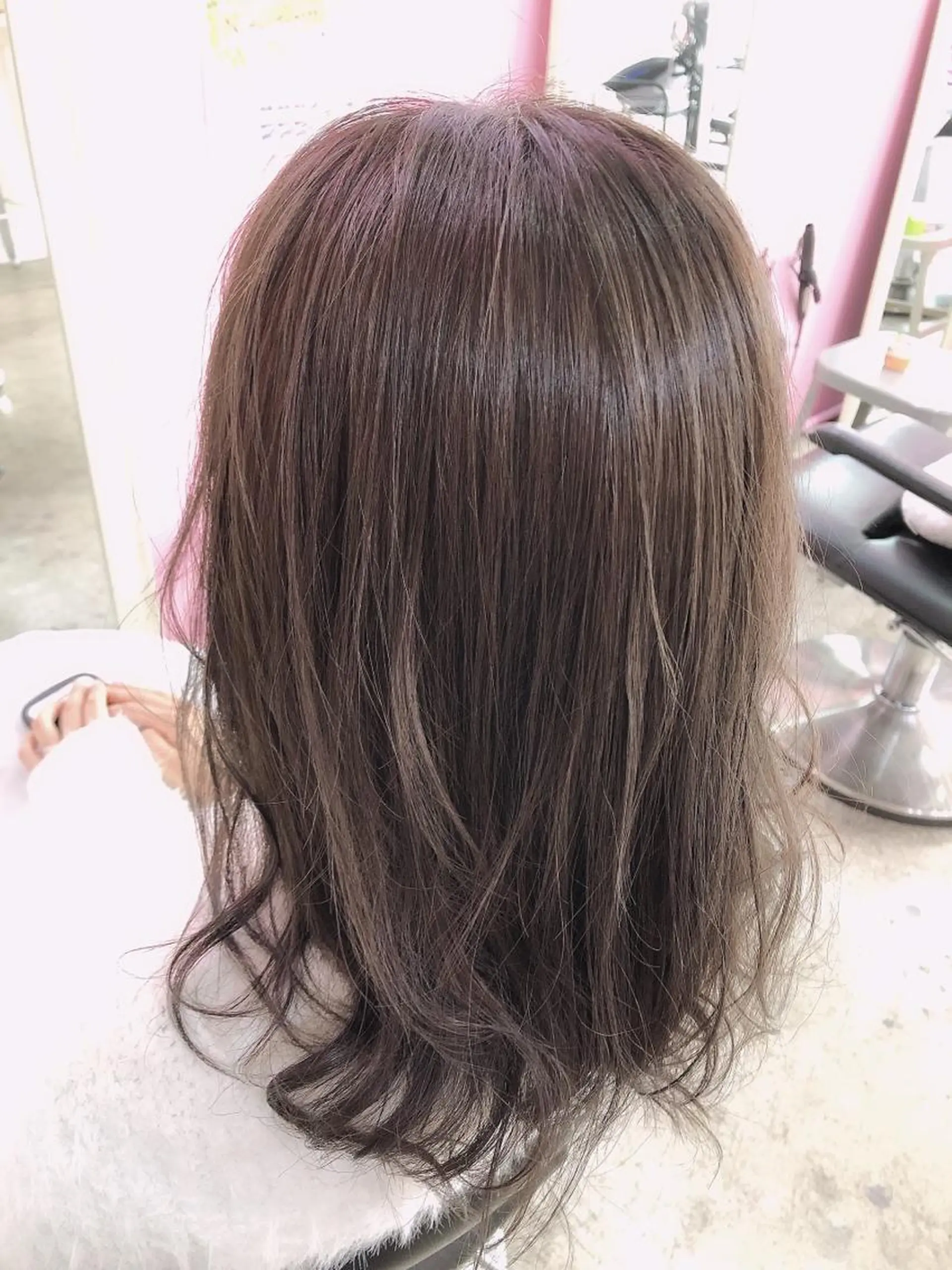 セミロング カラー カット ヘアカラー トリートメント 浦山 和之のヘアスタイル