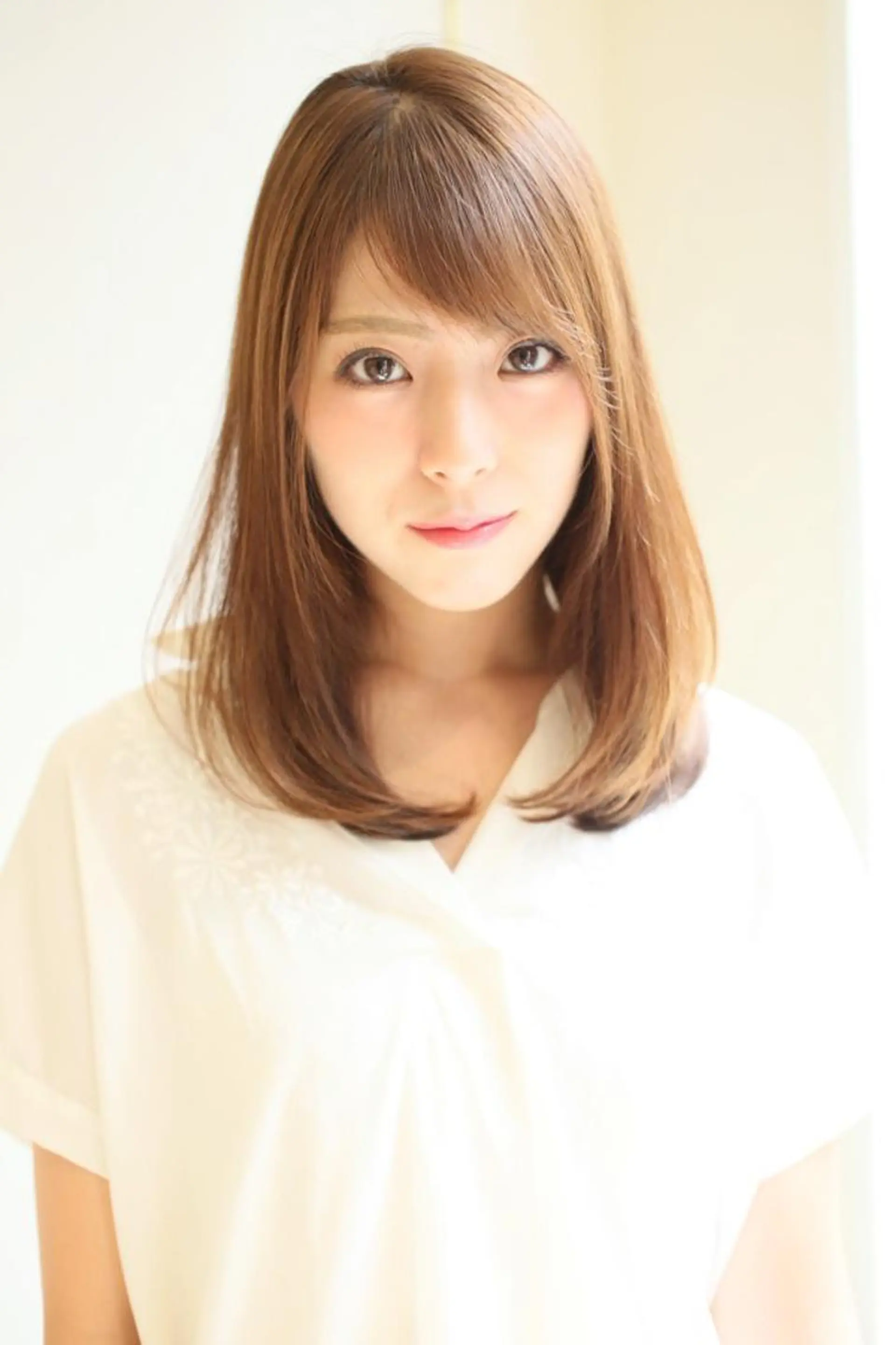 セミロング カラー カット ヘアカラー トリートメント ケアカラー/縮毛矯正 /レイヤー/板垣光采のヘアスタイル