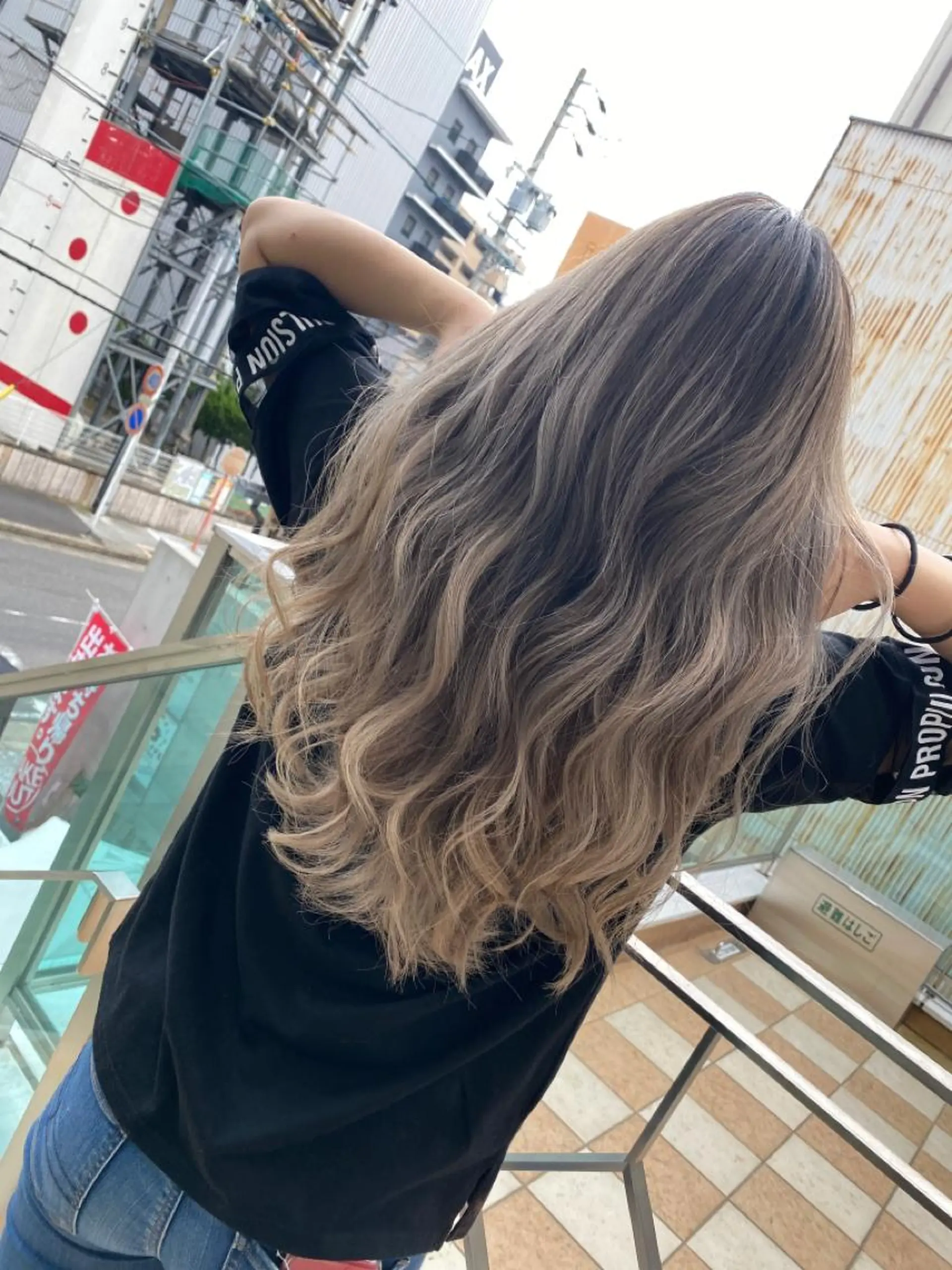 ロング カラー 髪質改善/ ブリーチ/中尾のヘアスタイル