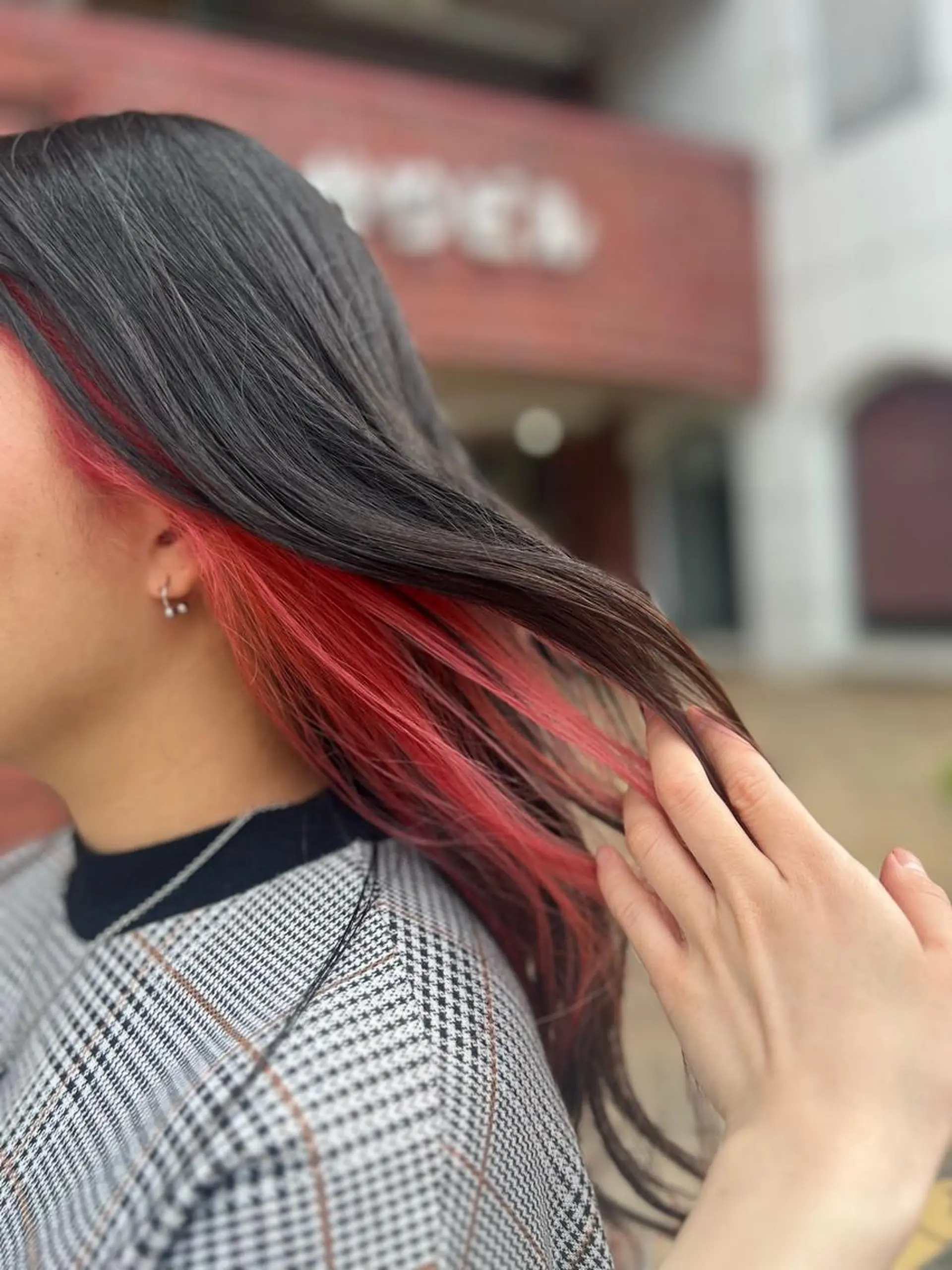 ロング カラー ブリーチ インナーカラー レッドカラー 藤川 瑛梨奈のマツエク・マツパデザイン