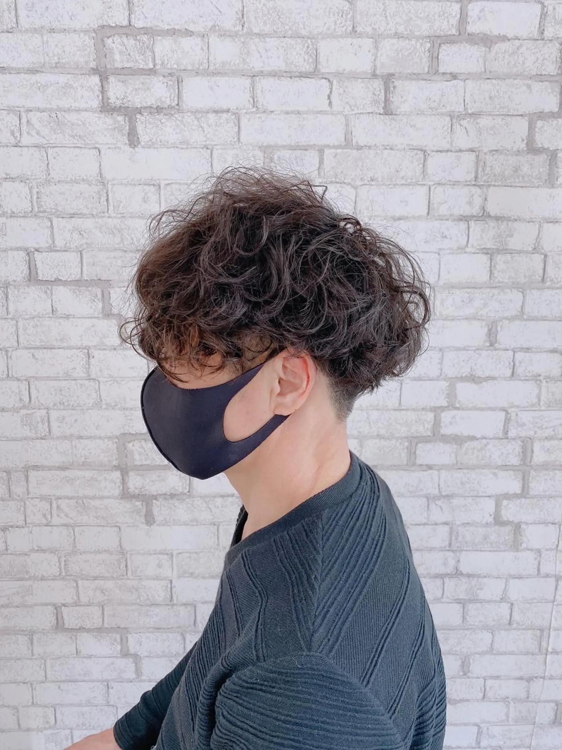 ショート パーマ ヘアアレンジ メンズ メンズパーマ スパイラルパーマ カット パーマ ブリーチなし艶カラー 東家のヘアスタイル