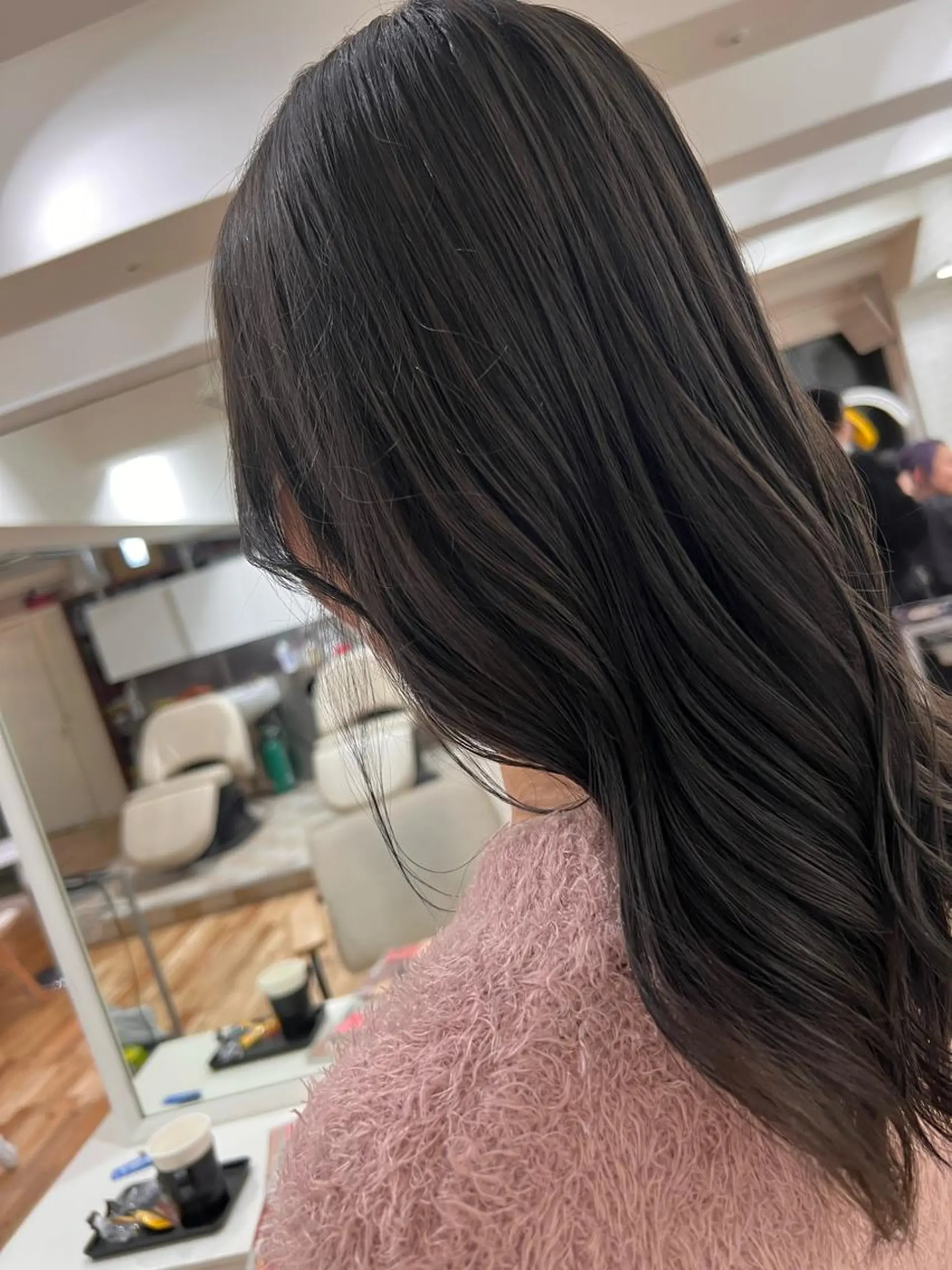 ミディアム カラー 笹江 瑞穂のヘアスタイル