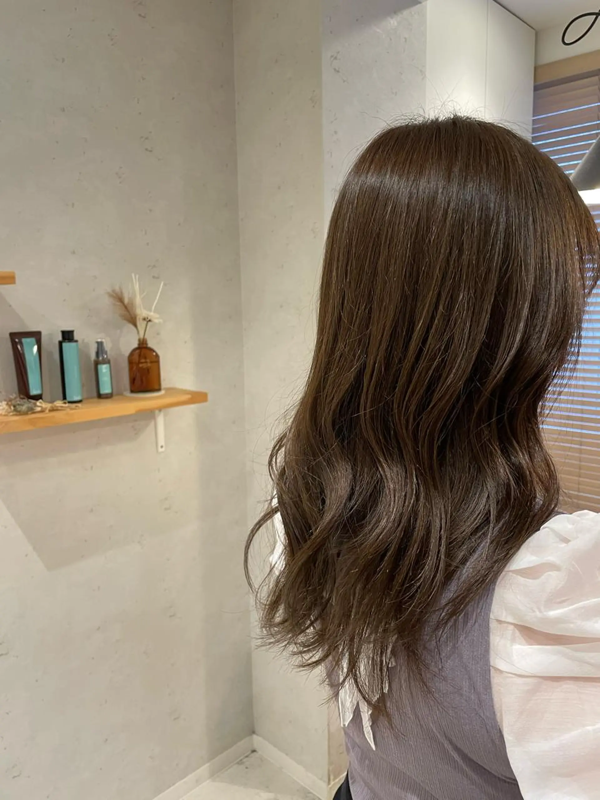 ロング カラー カット ヘアカラー トリートメント 外山 実咲のヘアスタイル