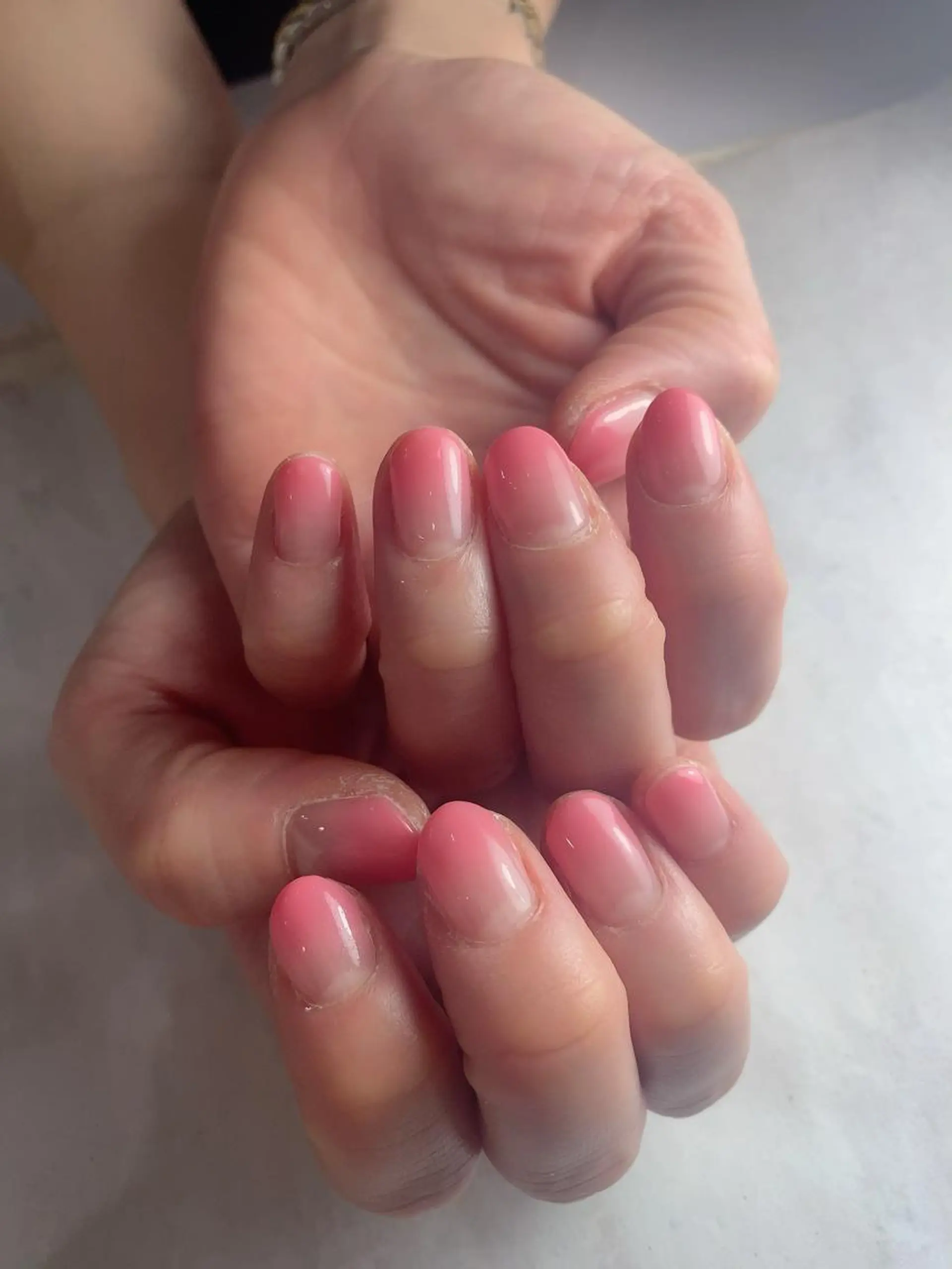 ネイル グラデーション ハンドネイル QULEONAIL所属・大城 裕麻のネイルデザイン