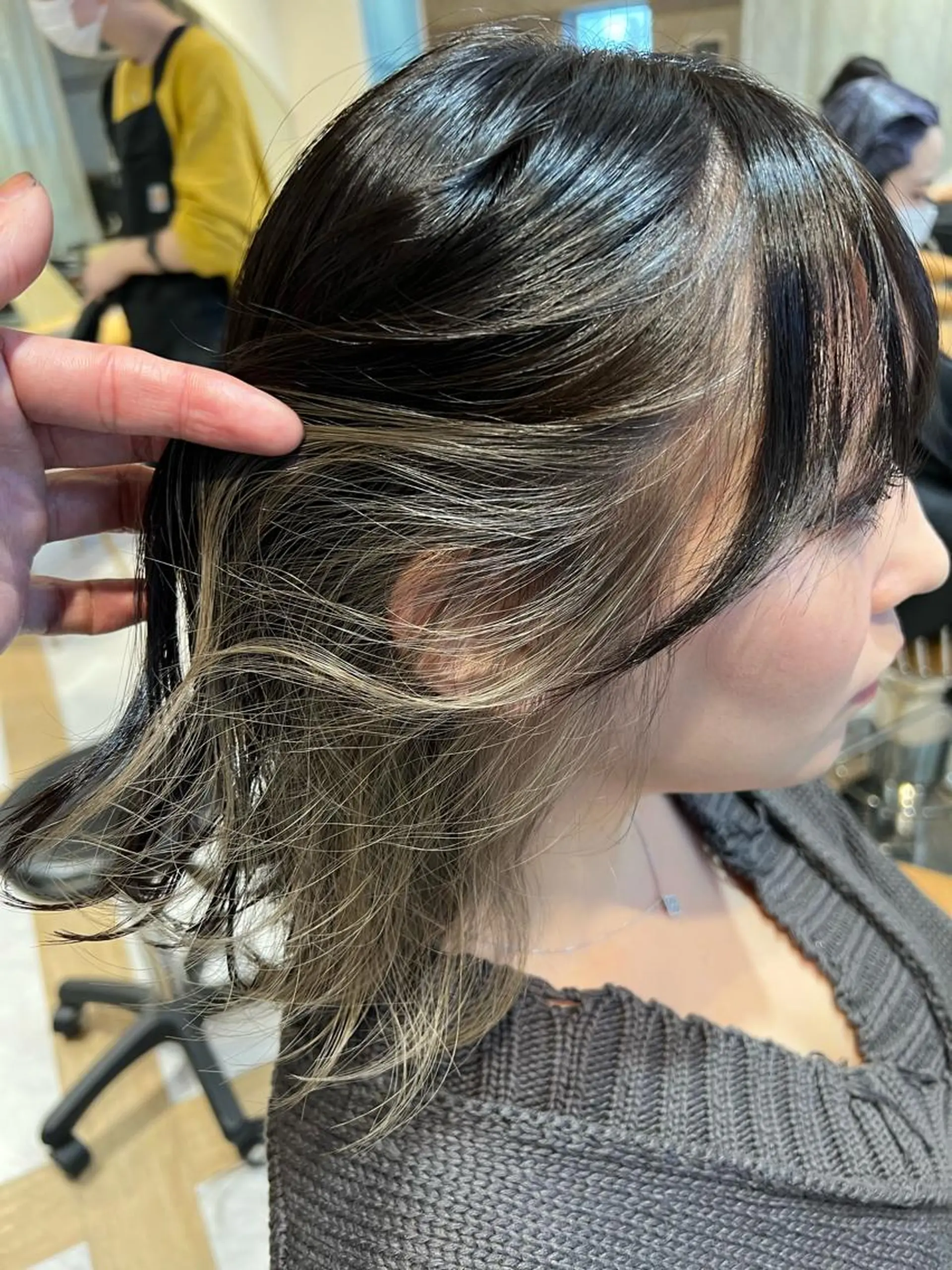 ミディアム カラー ブリーチ インナーカラー ヘアカラー トリートメント Lond luce心斎橋所属・🍀小川大輔🍀 ボブ/ブリーチ🥇のヘアスタイル