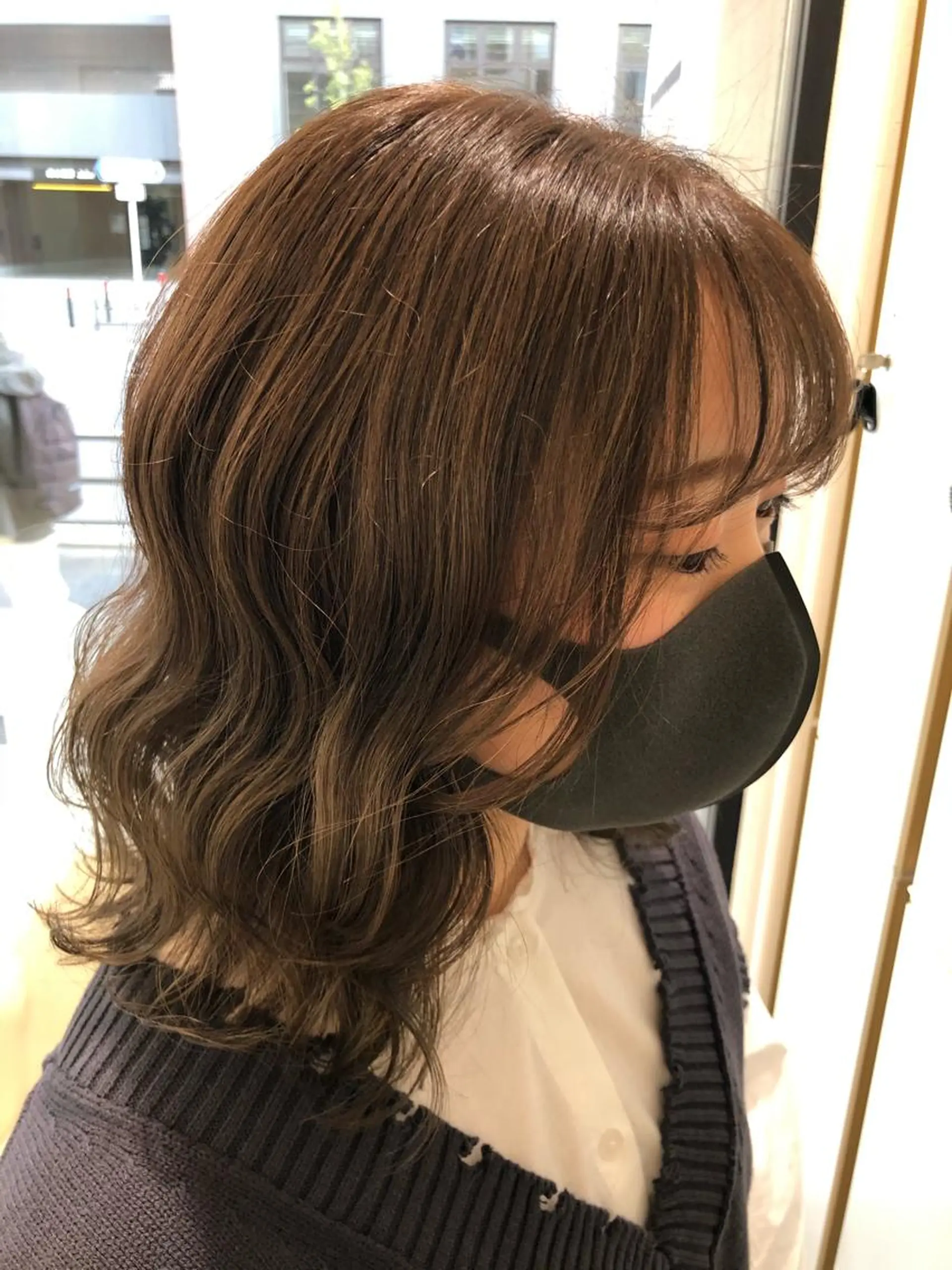 セミロング カラー 渕向 克海のヘアスタイル