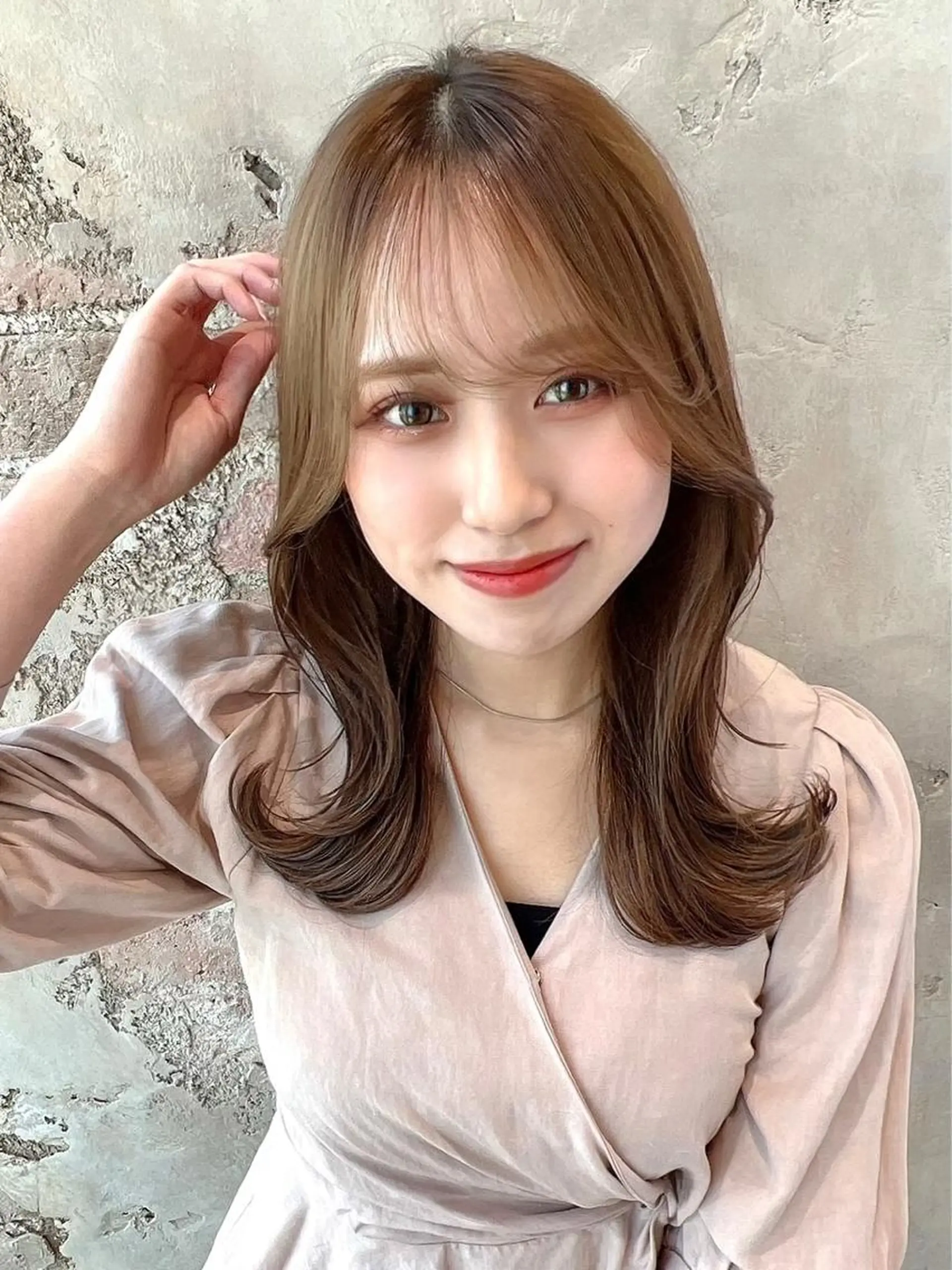 セミロング カラー ベージュカラー ブラウンカラー くびれヘア 髪質改善 縮毛矯正 🧡くびれヘア/前髪 顔周り🧡久原結衣のヘアスタイル