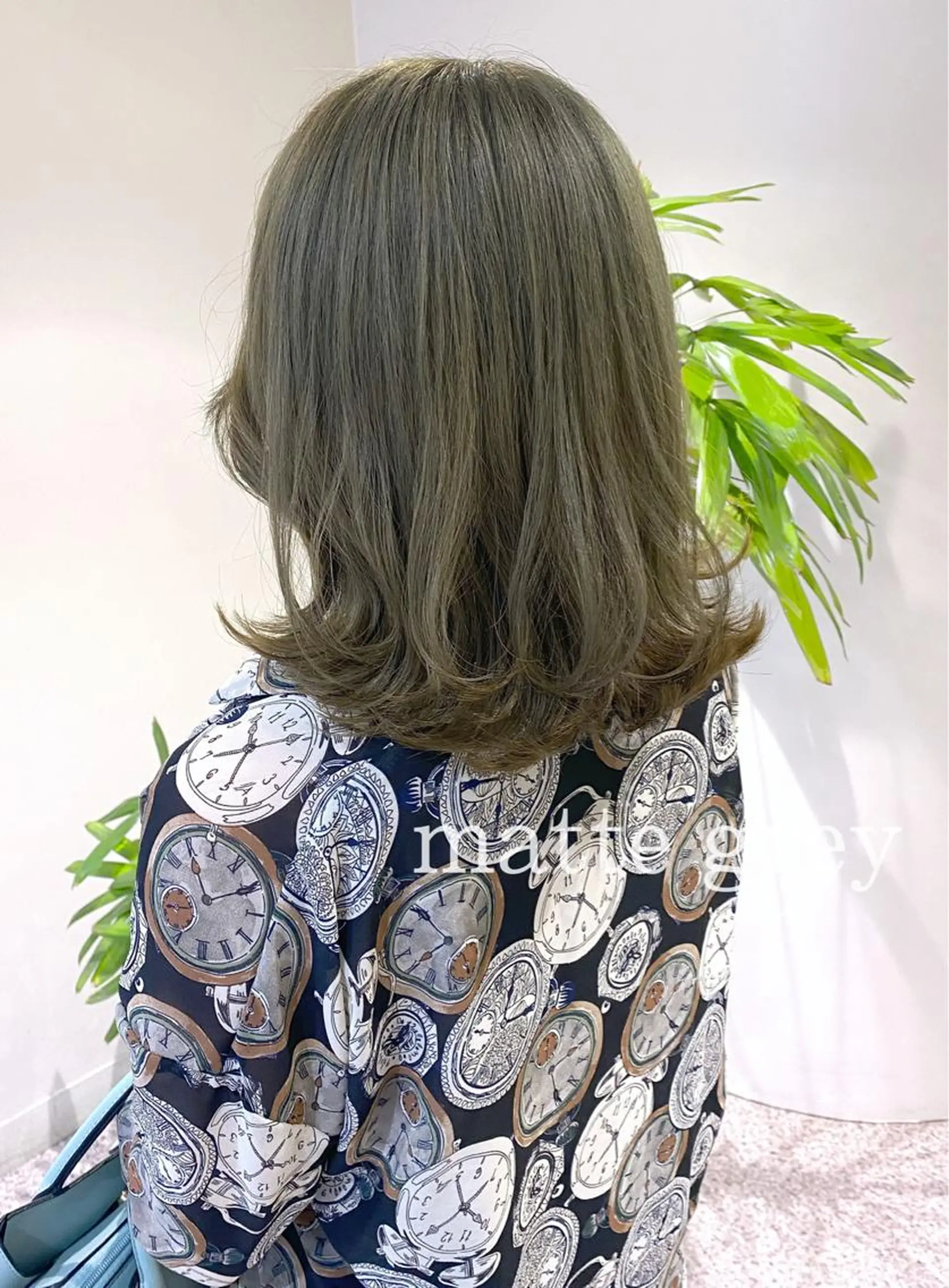 ミディアム カラー clomus所属・YUKA艶髪 🌸寛ぎ部屋のヘアスタイル