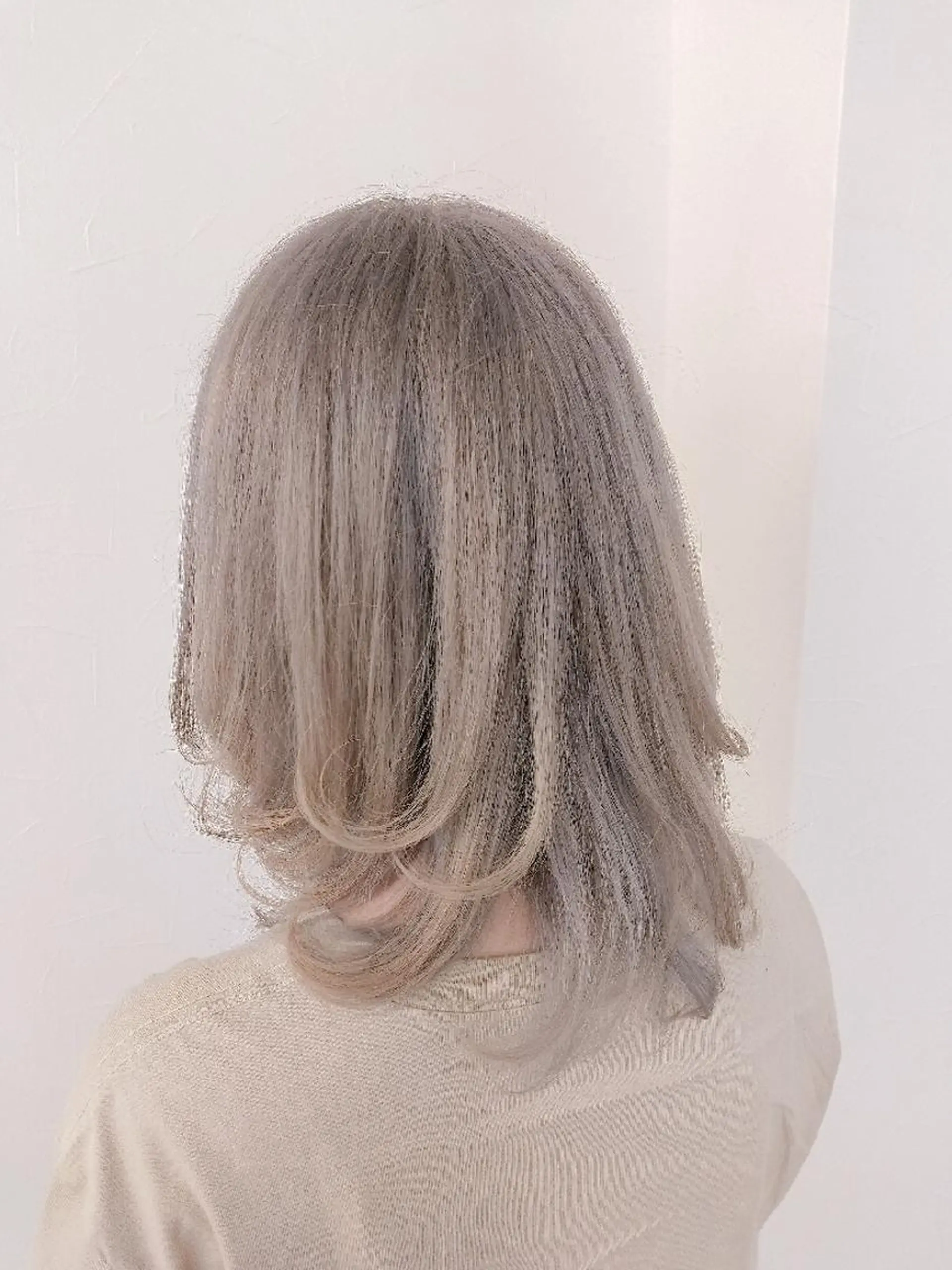 カラー セミロング ブリーチ オレンジ ユニコーンカラー デザインカラー髪質 改善Lilithのその他イメージ