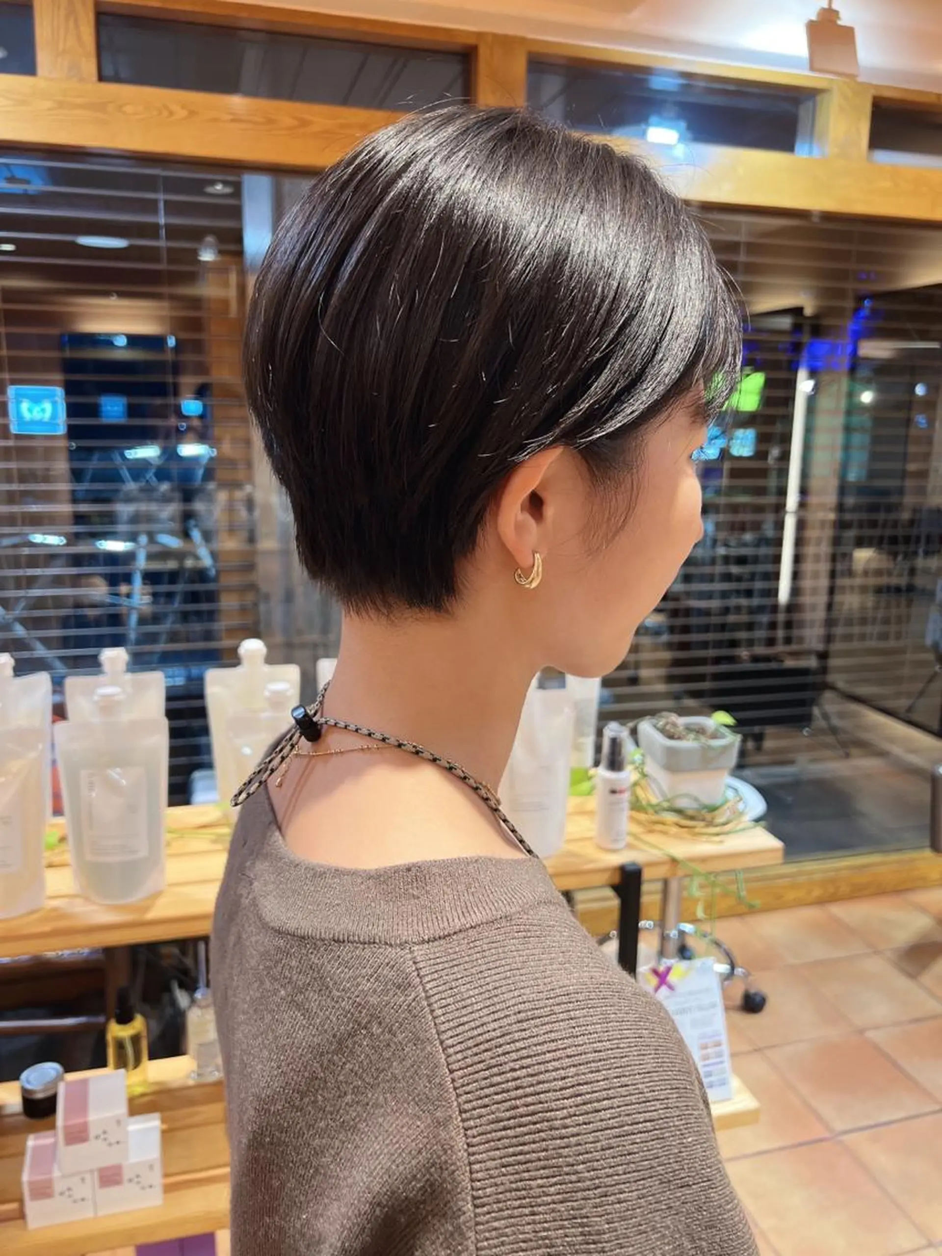 ショート morio from london所属・松岡彩華 ボブ /グレージュのヘアスタイル