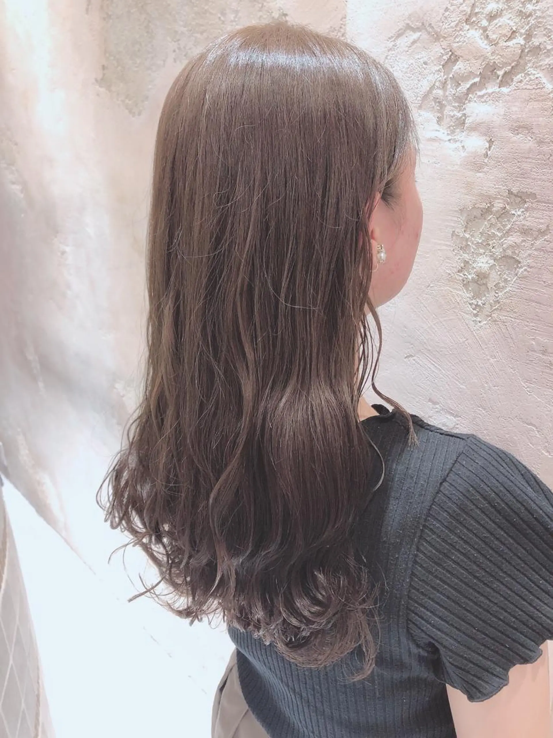 セミロング アッシュ カット ヘアカラー トリートメント 代表山口ひな 髪質改善のプロのヘアスタイル