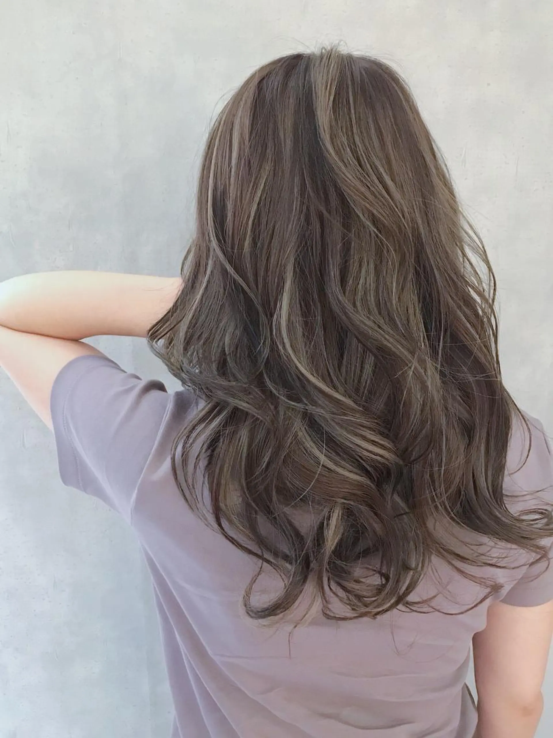 セミロング カラー アディクシーカラー ブリーチ ケアブリーチ ダブルカラー ハイライトカラー MOU namba ムウナンバのヘアスタイル