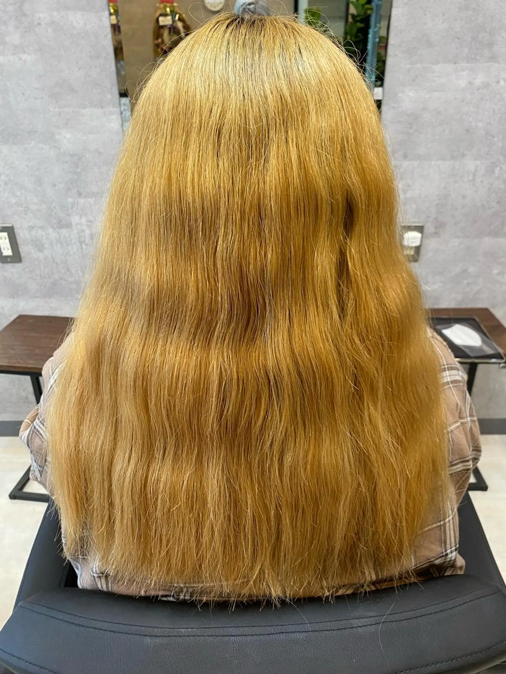 ロング カラー ブリーチ GLIDE所属・LAQ MINAのマツエク・マツパデザイン