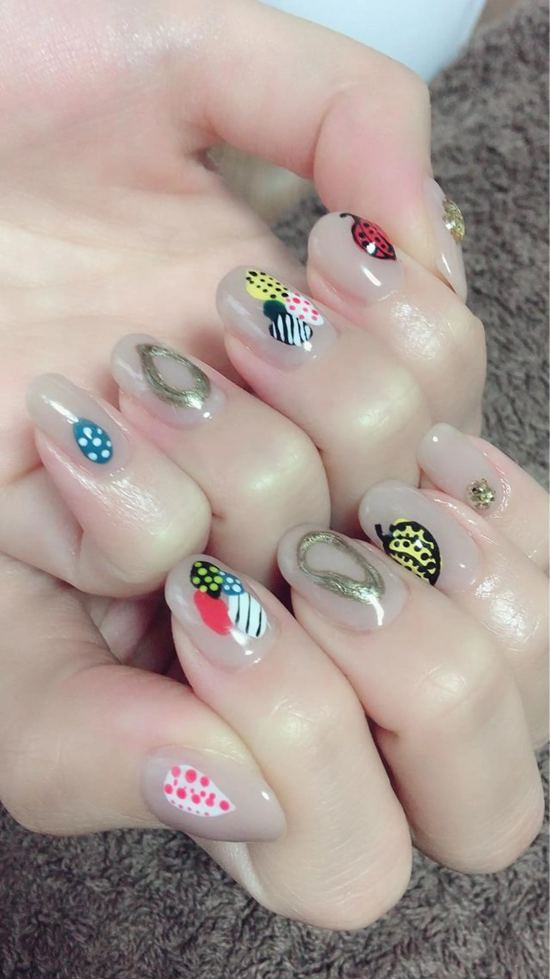 ネイル Blushオーナー Shiinaのネイルデザイン