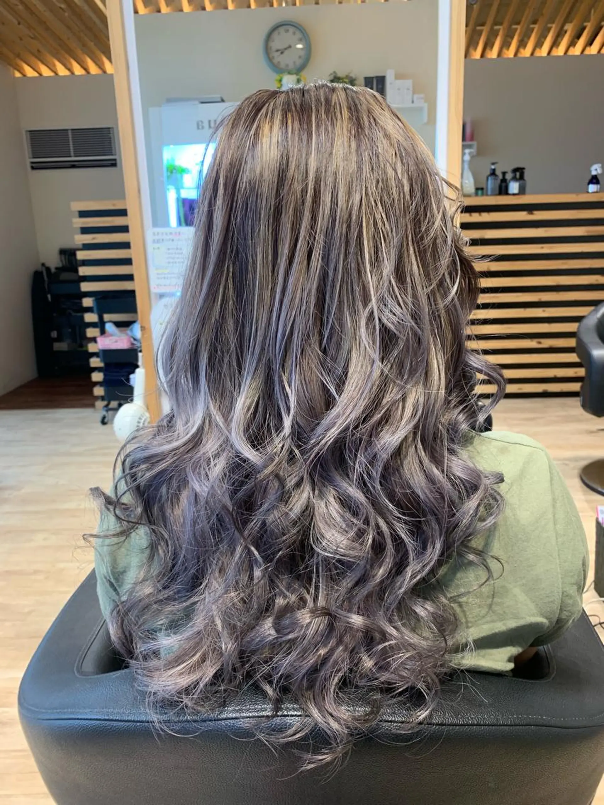 ロング カラー 関口 友行のヘアスタイル