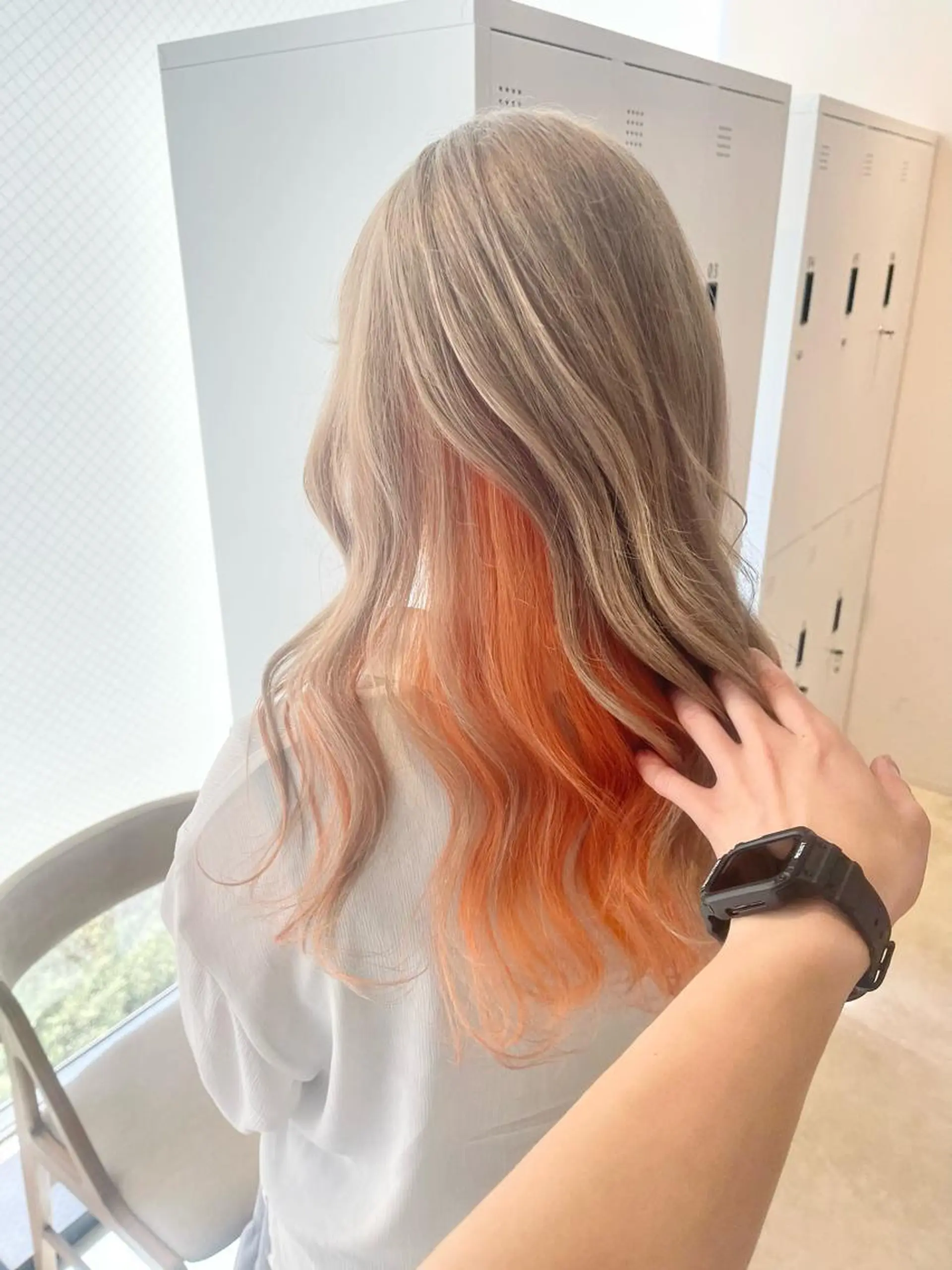 ロング カラー ベージュカラー オレンジ ホワイトベージュ 🦋レイヤーカット ミドリカワ🦋のヘアスタイル