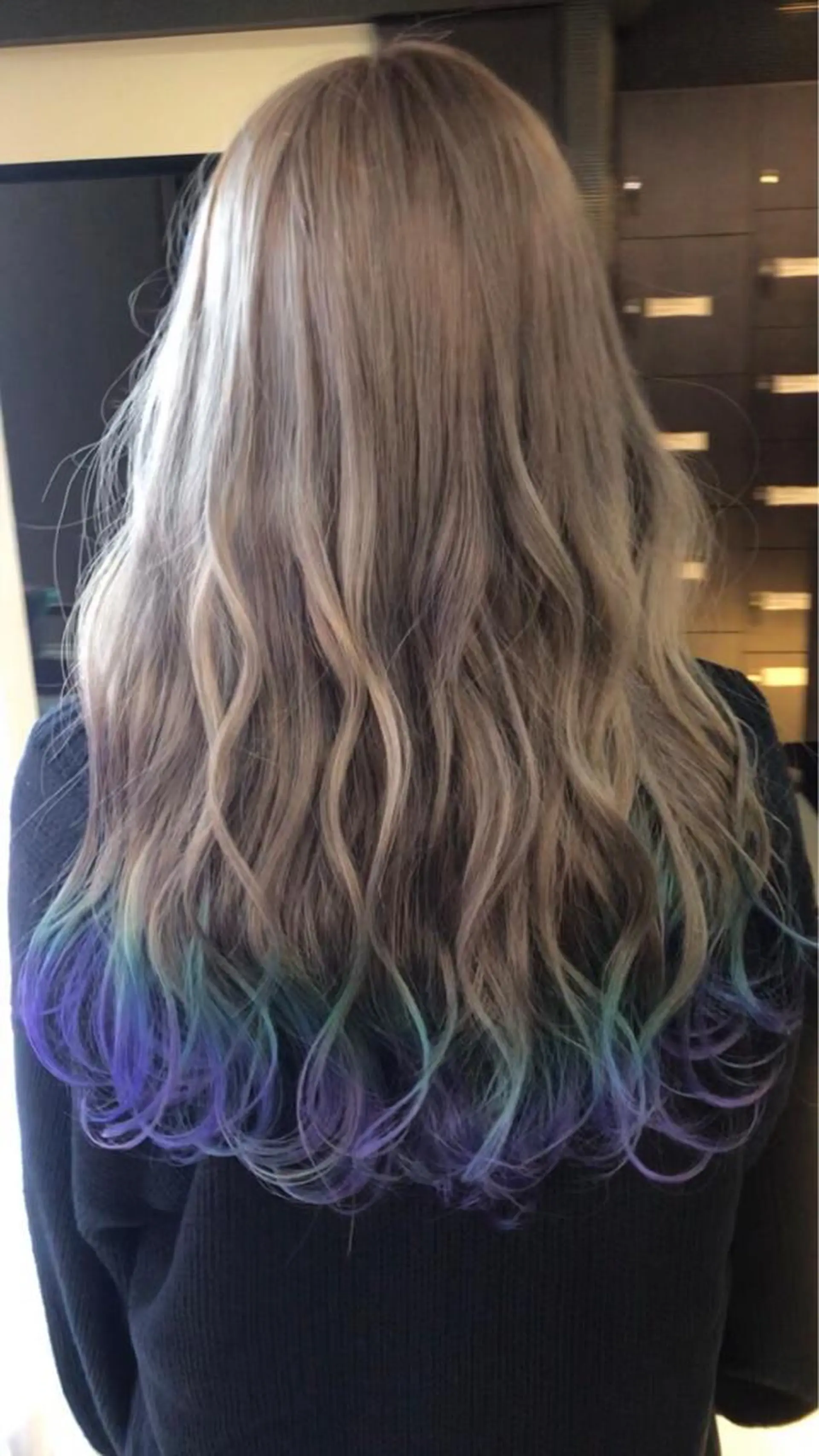 ロング カラコレなんば店所属・カラコレなんば TOPstylistのヘアスタイル