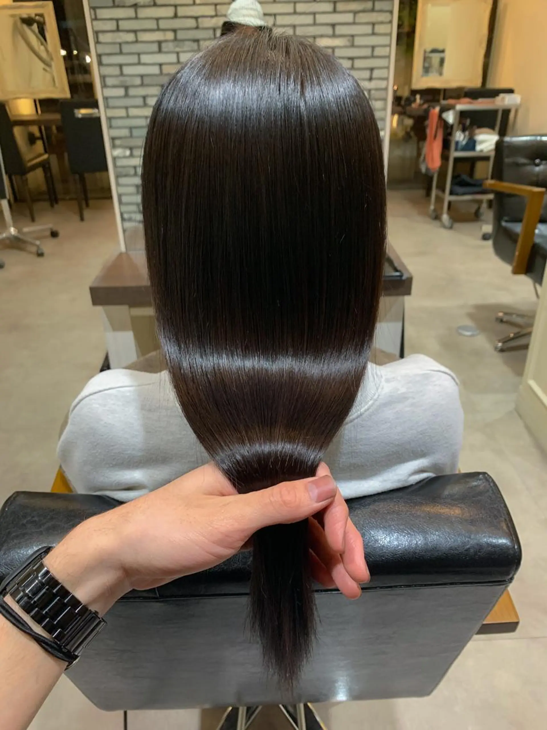 ロング ハイライト 髪質改善 韓国風ヘア 縮毛矯正 トリートメント カット 縮毛矯正 トリートメント Uni.所属・地毛風ストレート/ 髪質改善/榎本流行のヘアスタイル