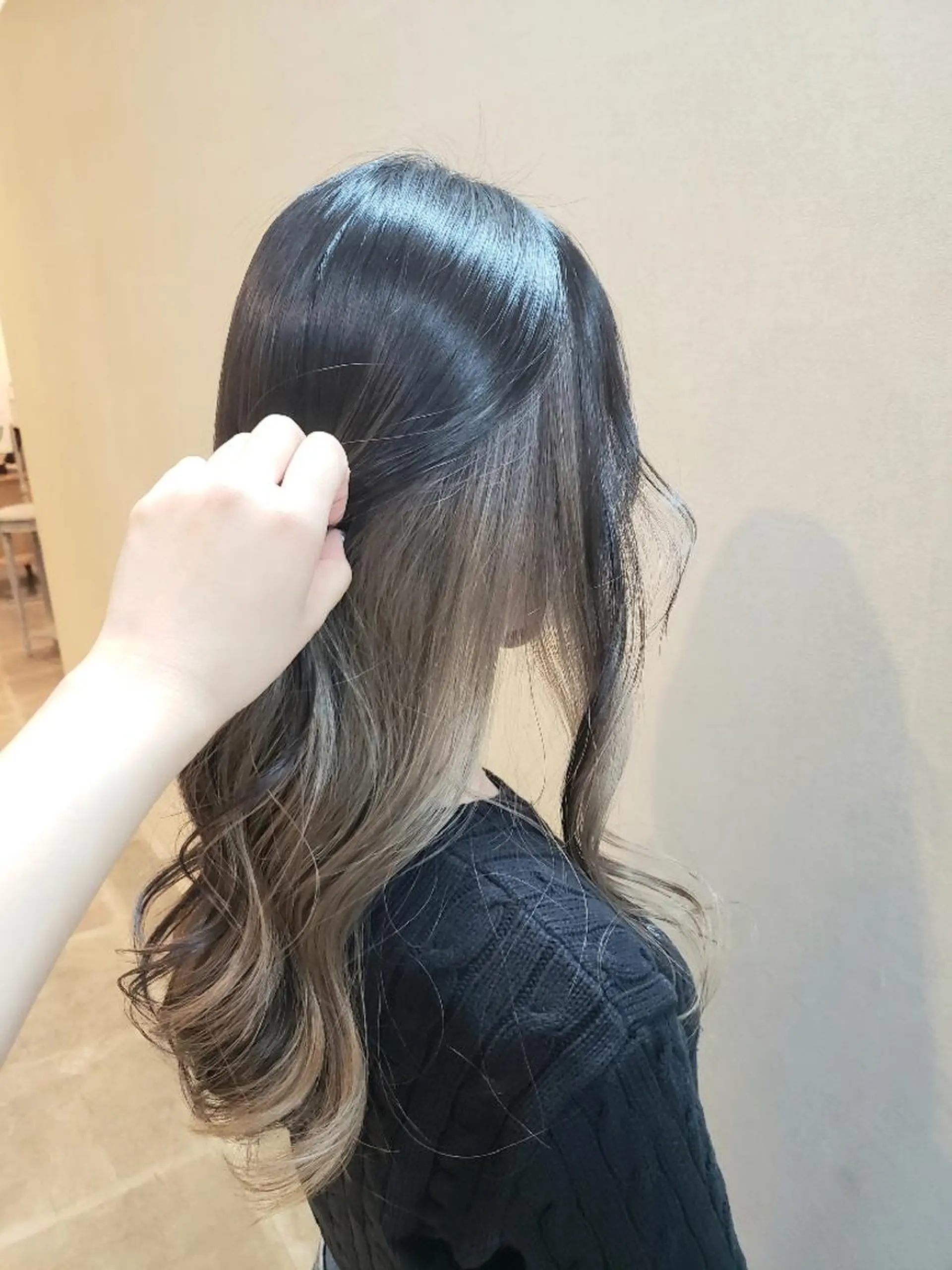 セミロング カット ヘアカラー トリートメント 福島 優花のヘアスタイル