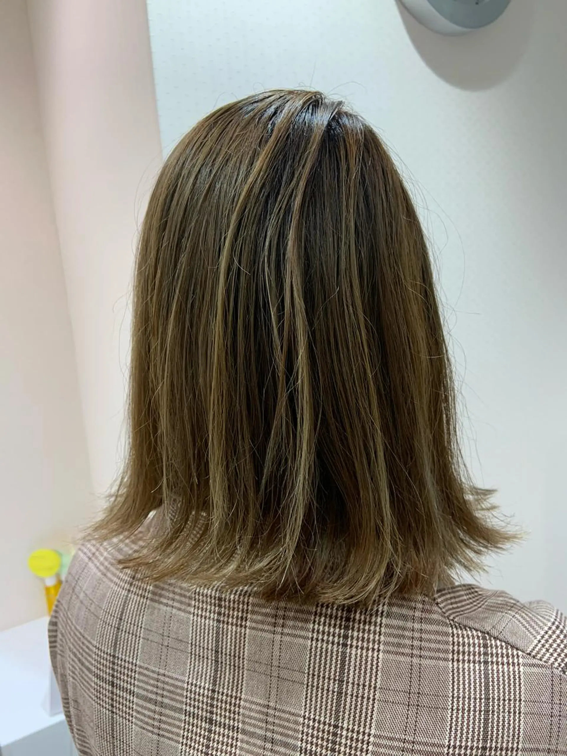 ミディアム アッシュ レイヤーカット カット ヘアカラー トリートメント ⭐️💛骨格を診断 髪質改善◎RIKIのヘアスタイル