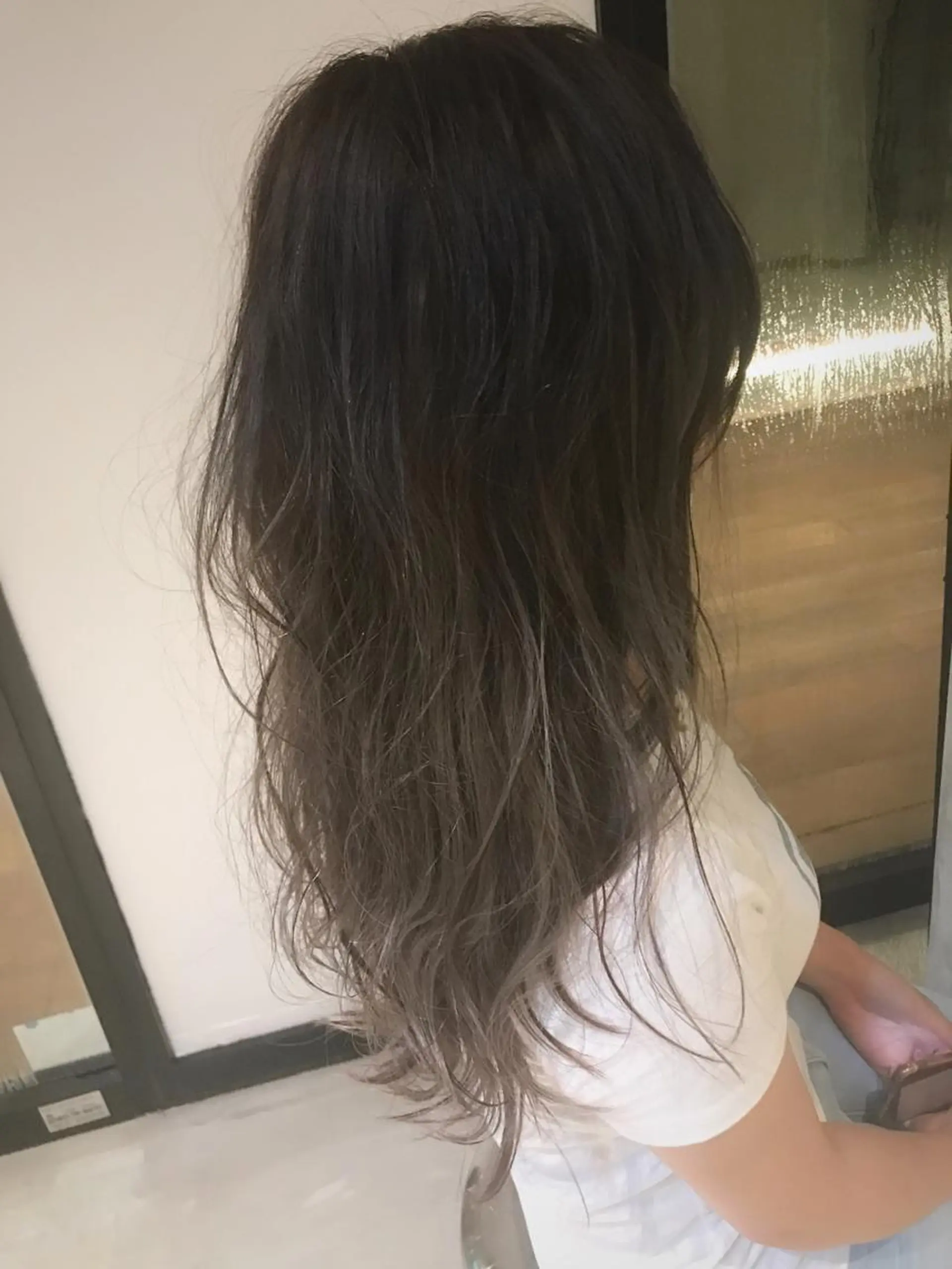 ロング カラー シルバー 松村 崇弘のヘアスタイル