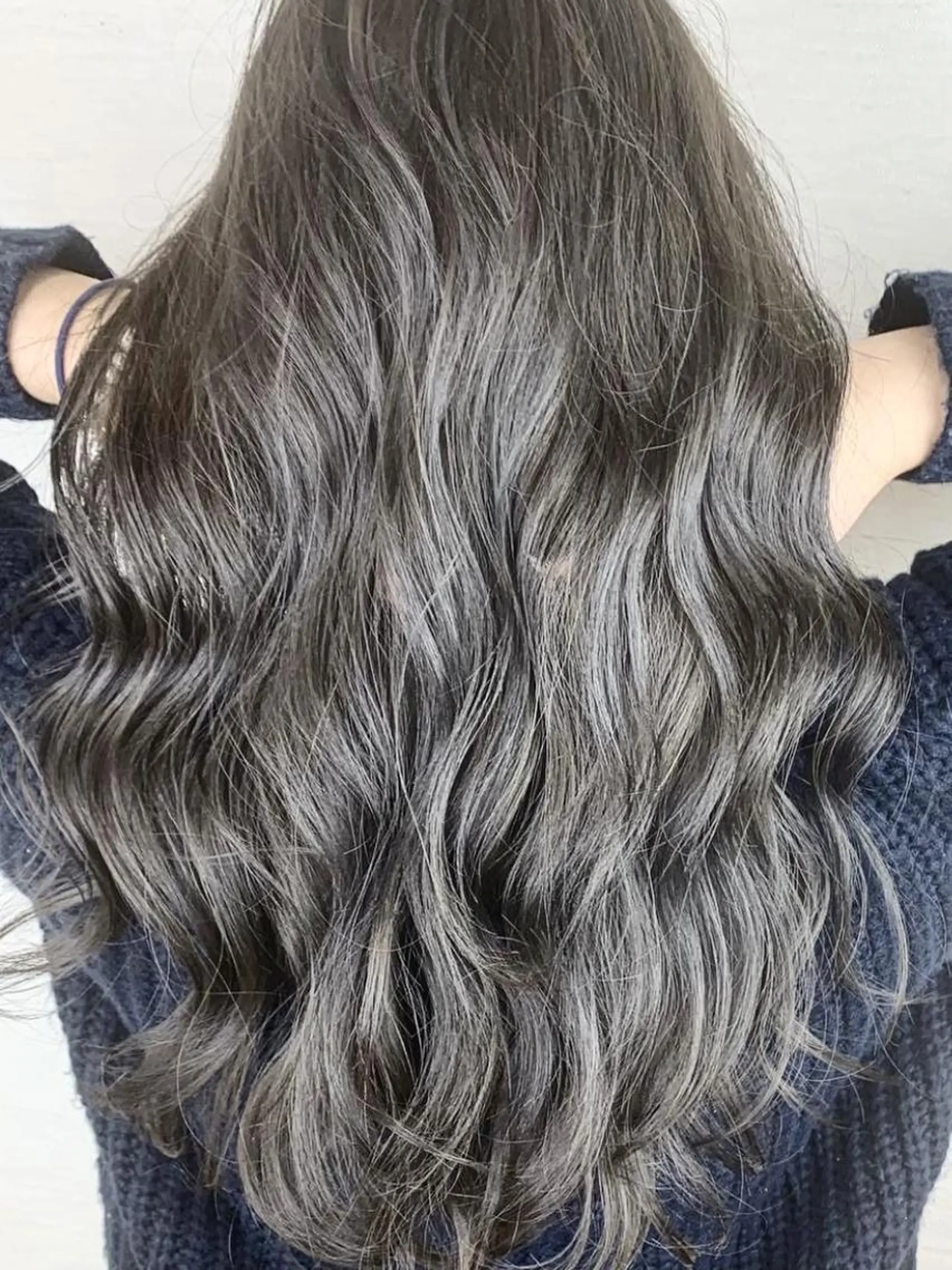 ロング ブリーチなしダブル/ レイヤーカット 小棹のヘアスタイル