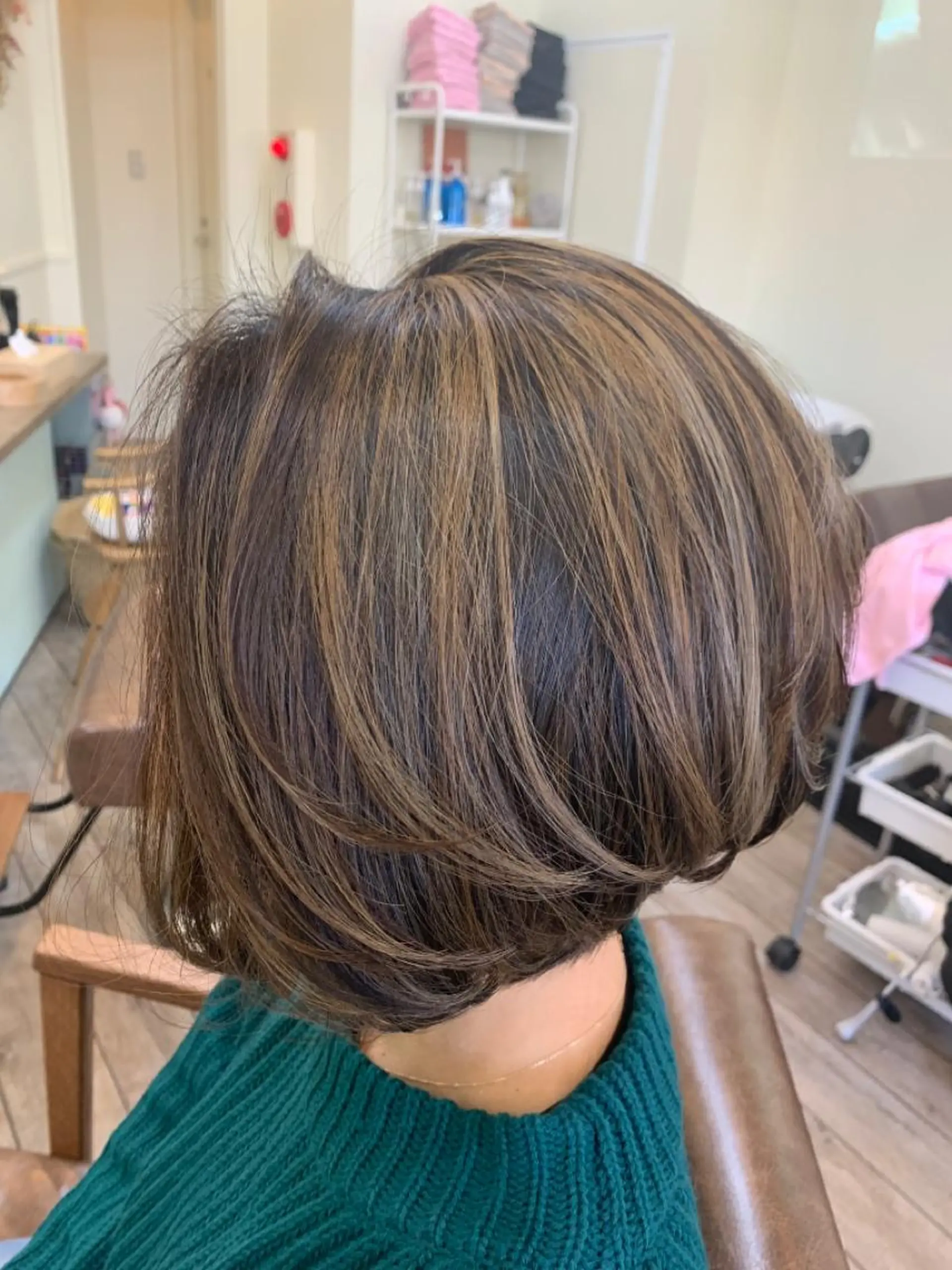 ショート カラー カット ヘアカラー トリートメント 鶴見 和美のヘアスタイル