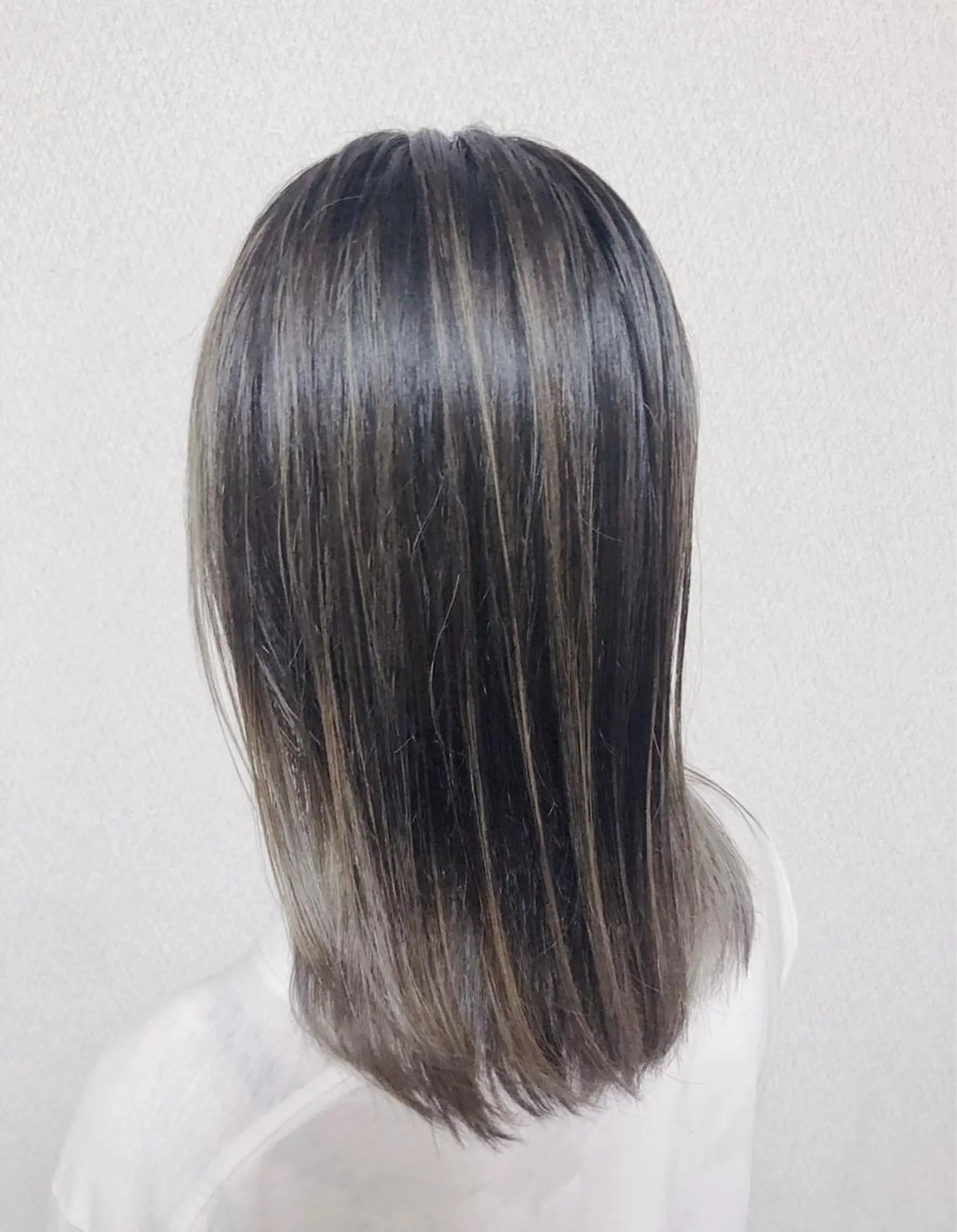 セミロング カラー ケアブリーチ /髪質 改善/古橋圭史郎のヘアスタイル
