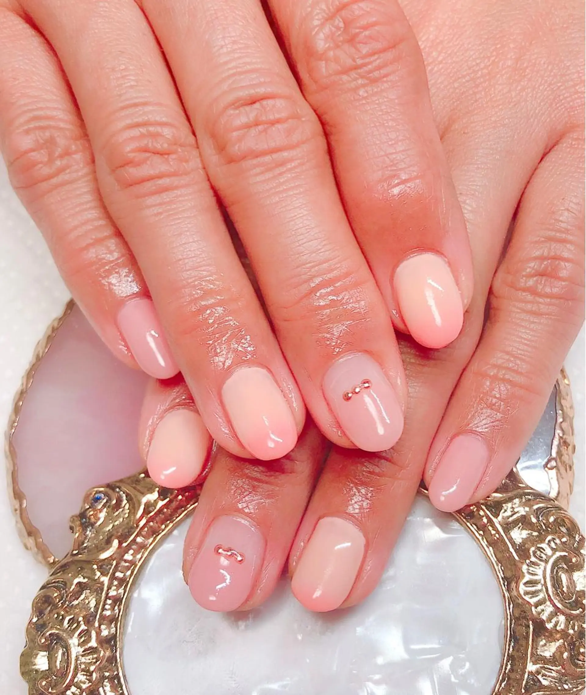 ネイル ジェルネイル シンプルネイル ハンドネイル CROWN プライベートサロンのネイルデザイン