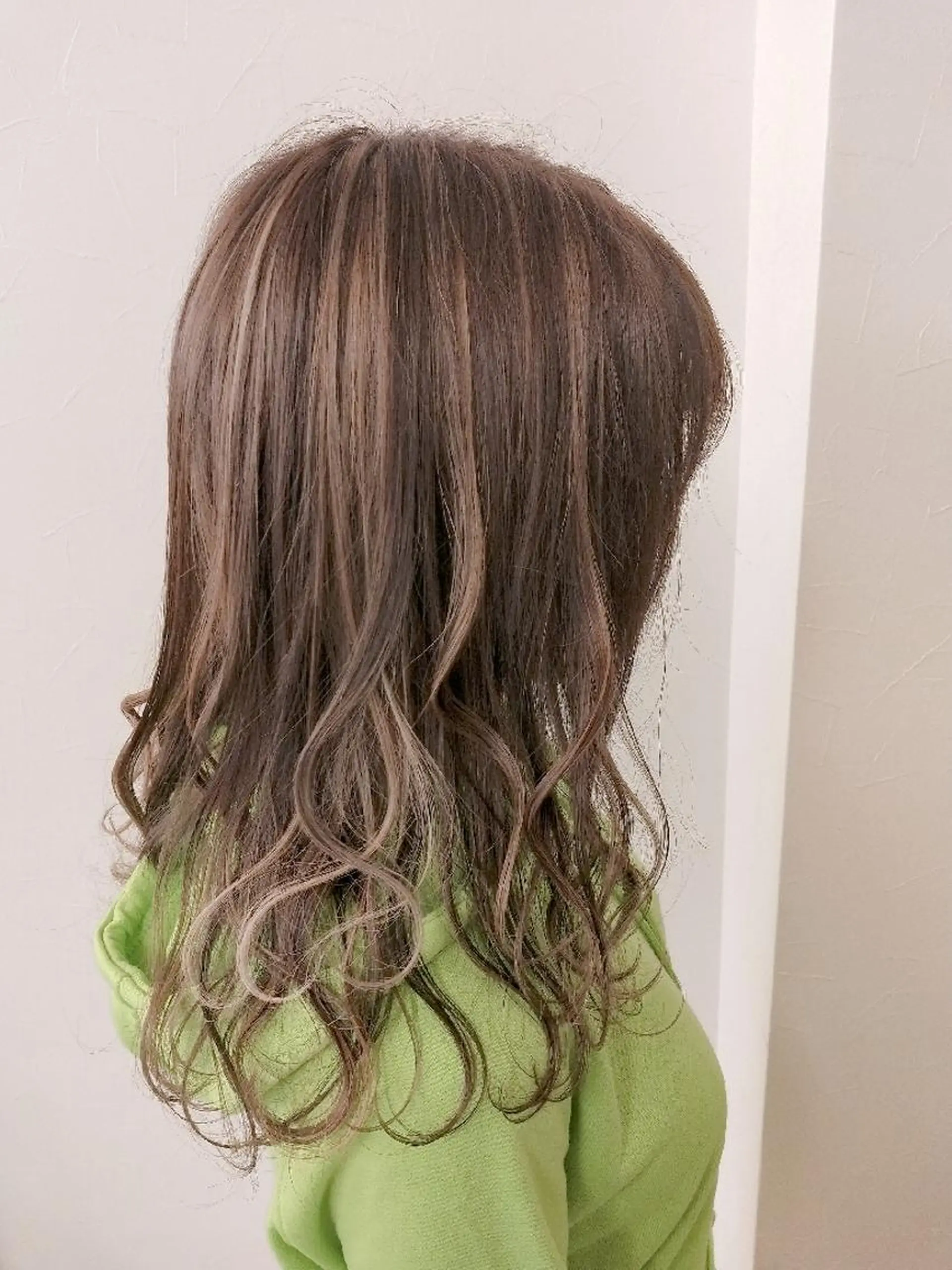 カラー セミロング バレイヤージュ ベージュカラー ブリーチ ブロンド ダブルカラー デザインカラー 髪質改善Lilithのその他イメージ