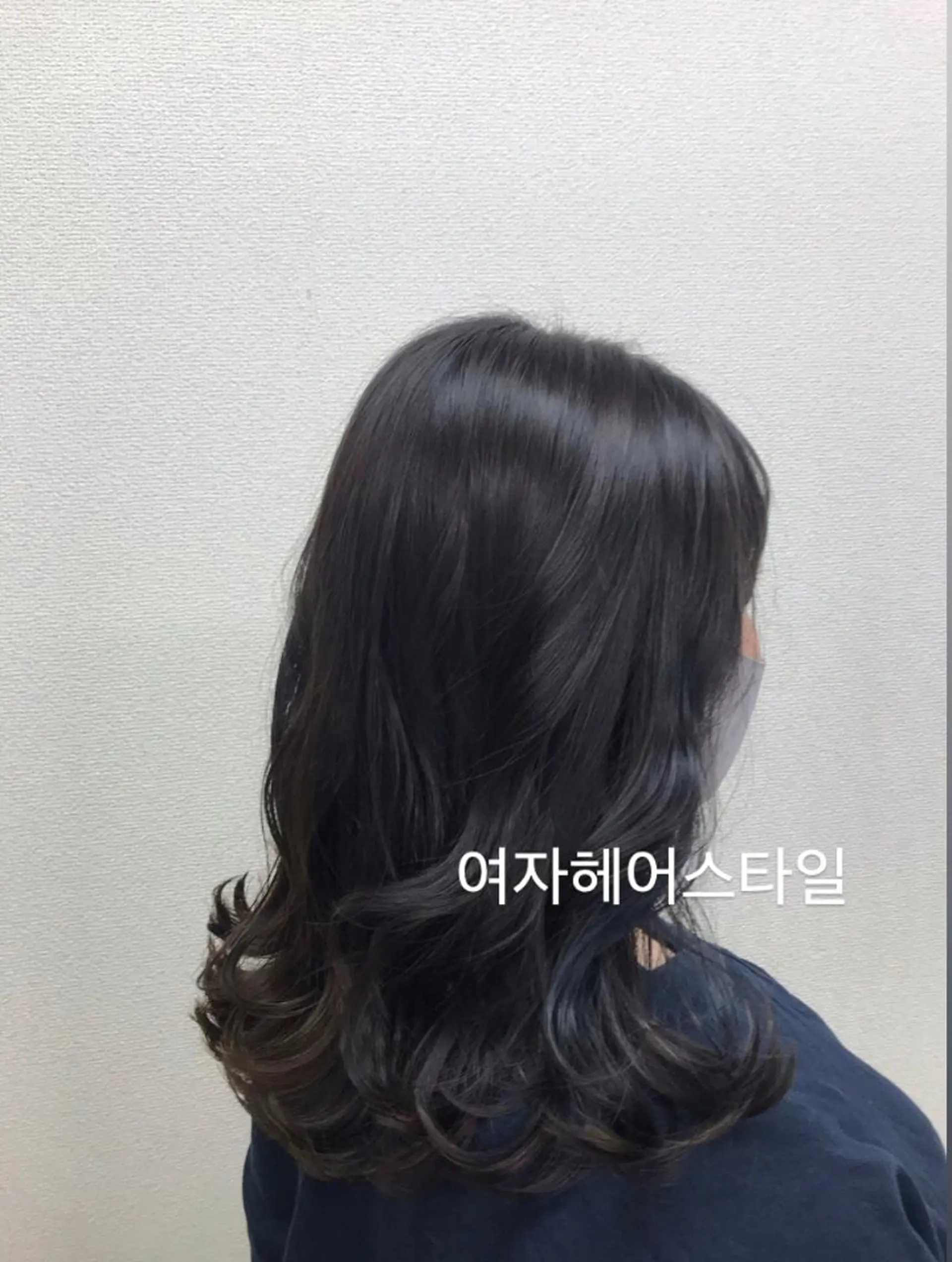 ミディアム 松本平太郎美容室大宮店所属・もりたみかこ 美容師お休み中のヘアスタイル