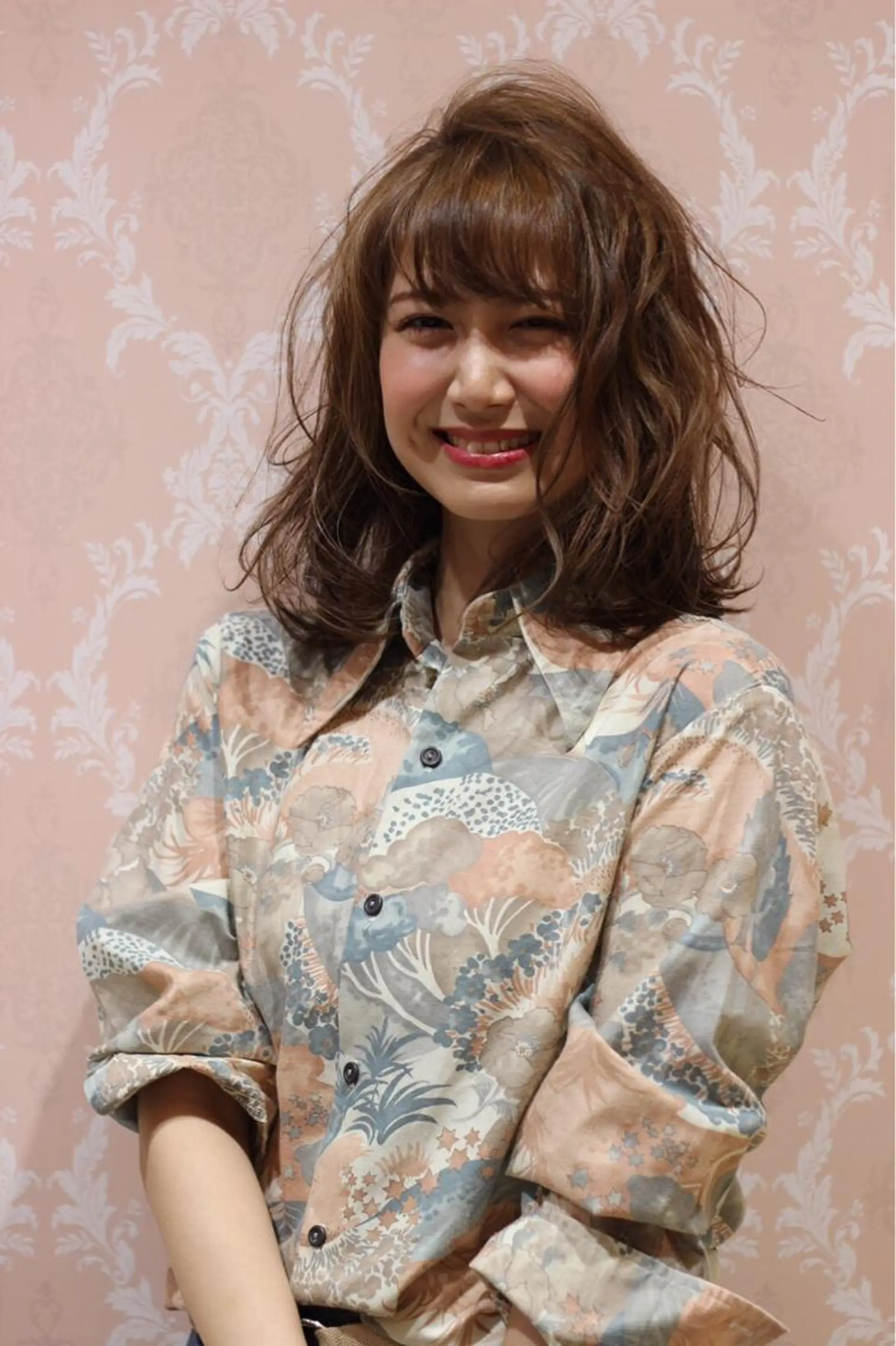 ミディアム graxi'    グラシー所属・ブリーチ/ハイトーン SERINAのヘアスタイル