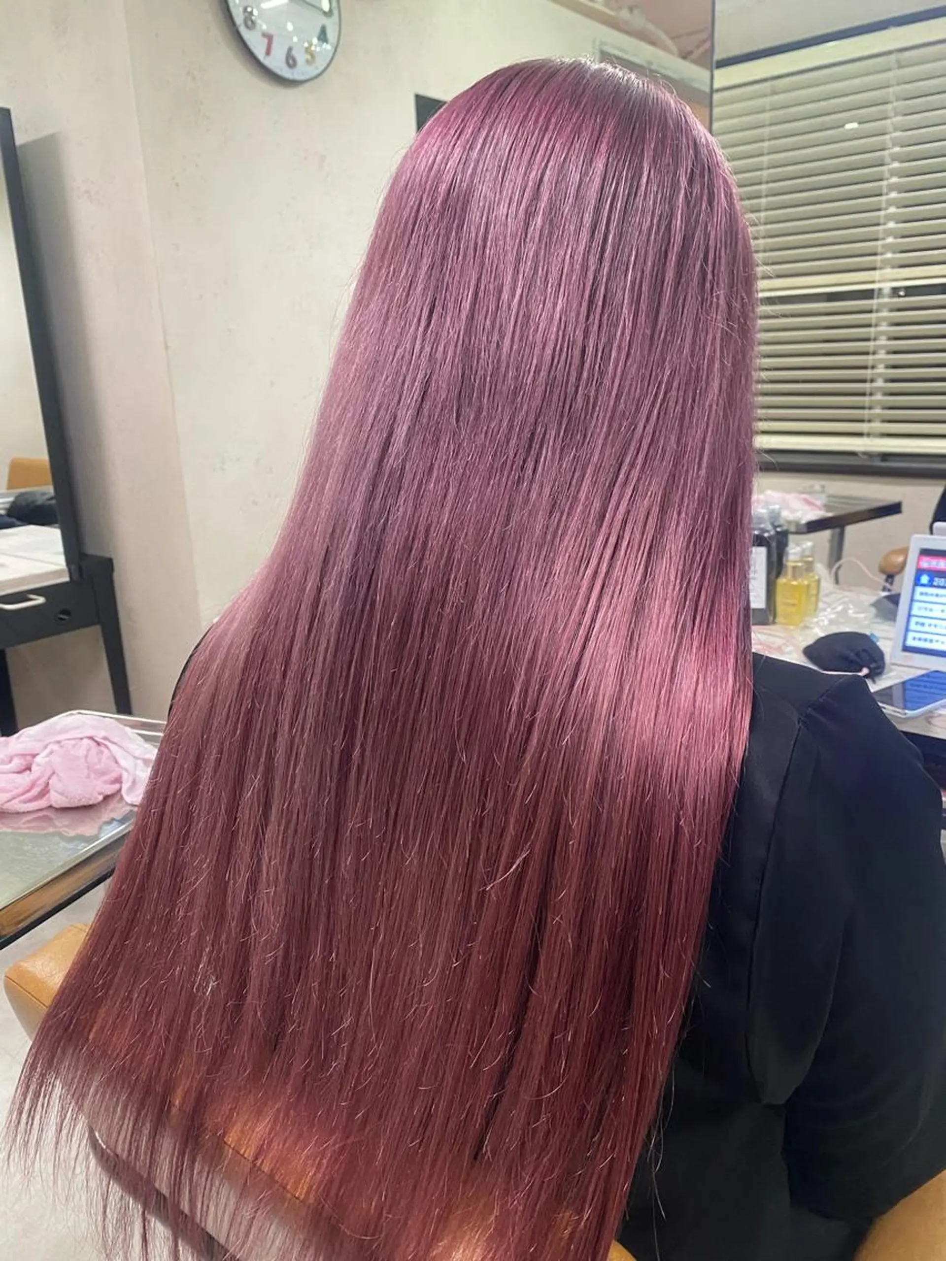 セミロング カラー ブリーチ ケアブリーチ イルミナカラー 大人垢抜け ダブルカラー【上野】のヘアスタイル