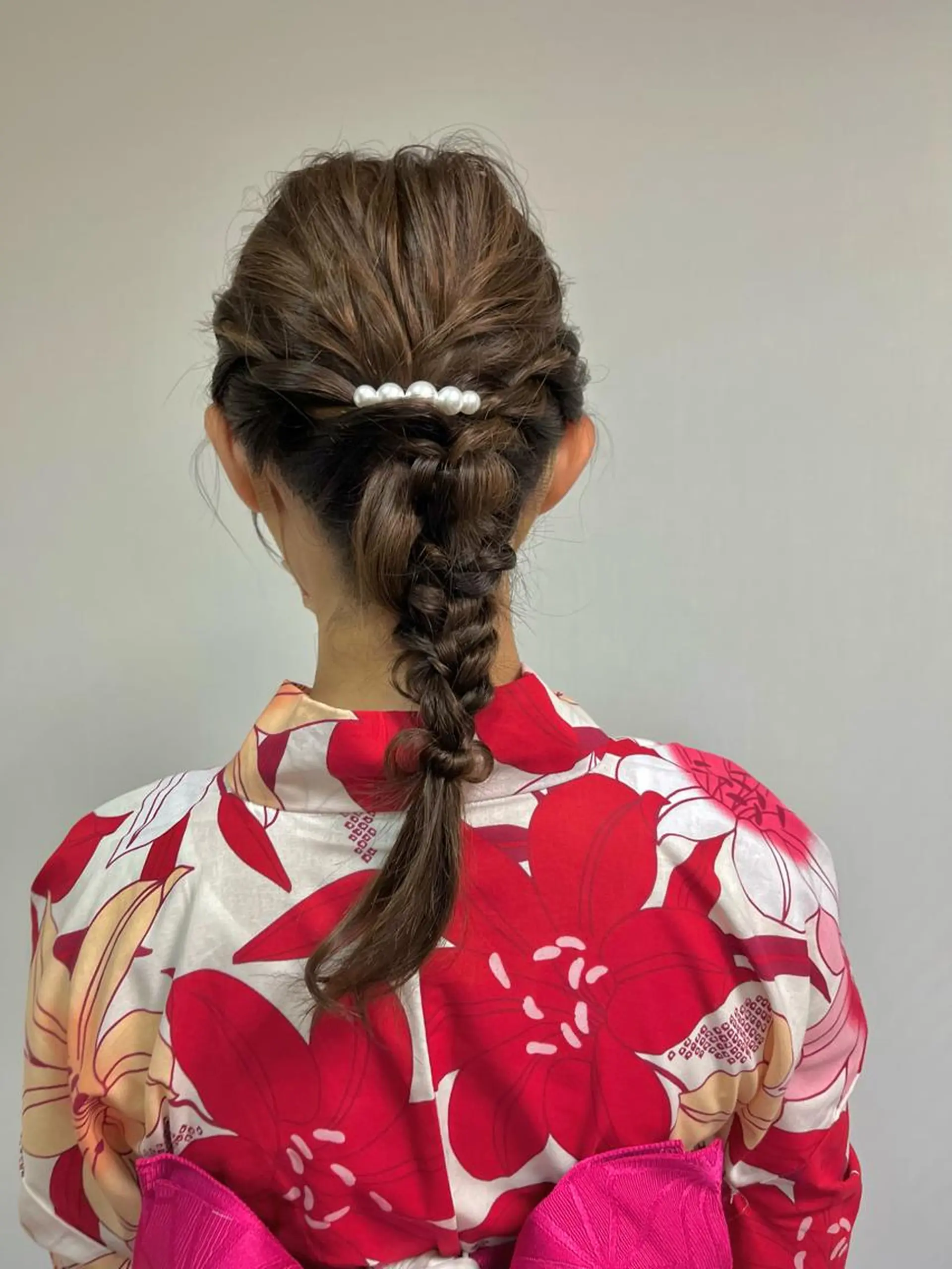 ミディアム ヘアアレンジ ウスイマイコ カット/ケアカラーのヘアスタイル