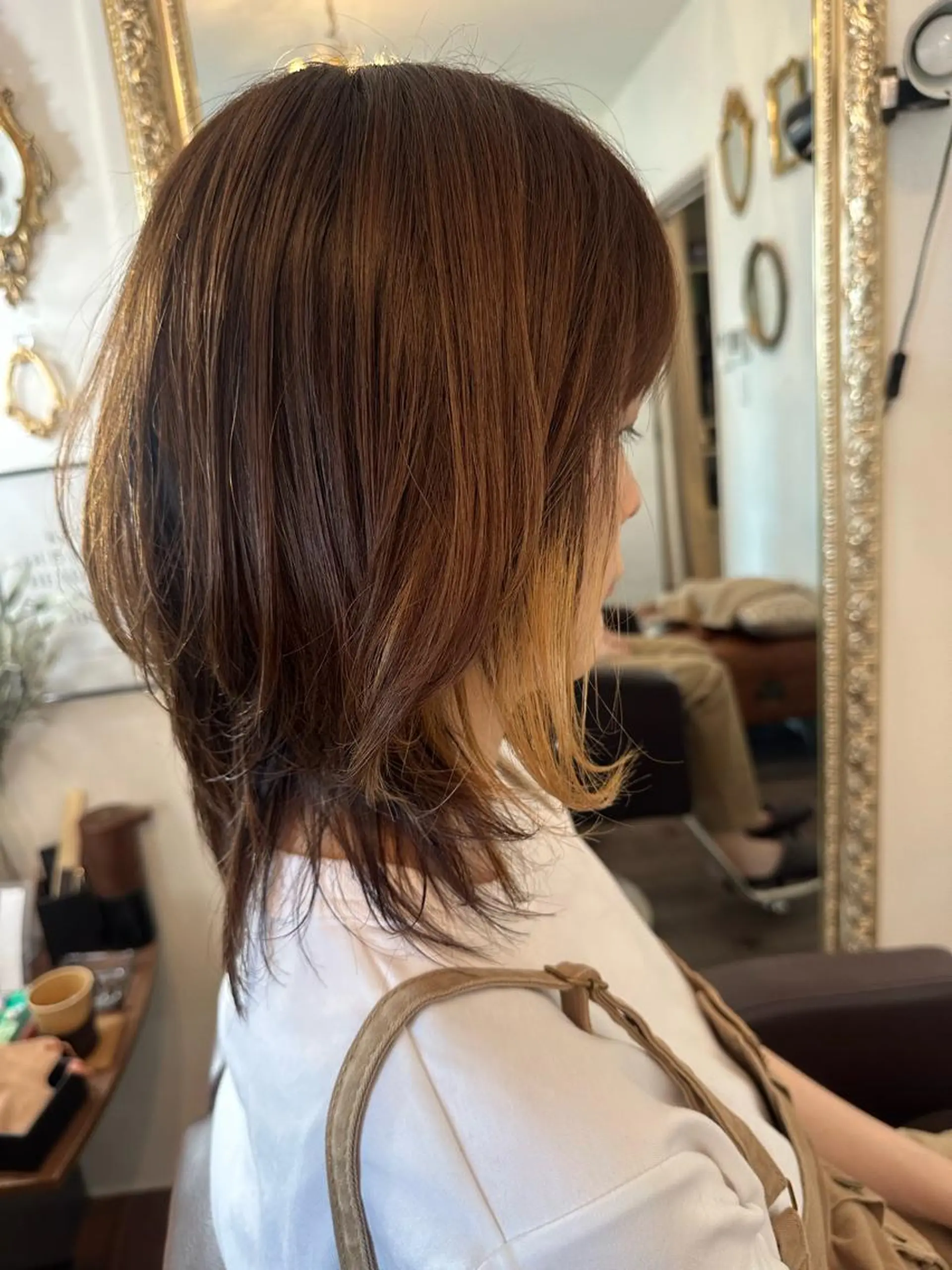 セミロング カラー イヤリングカラー レイヤーカット カット ヘアカラー 🌺✨小川 友佳✨🌺のヘアスタイル