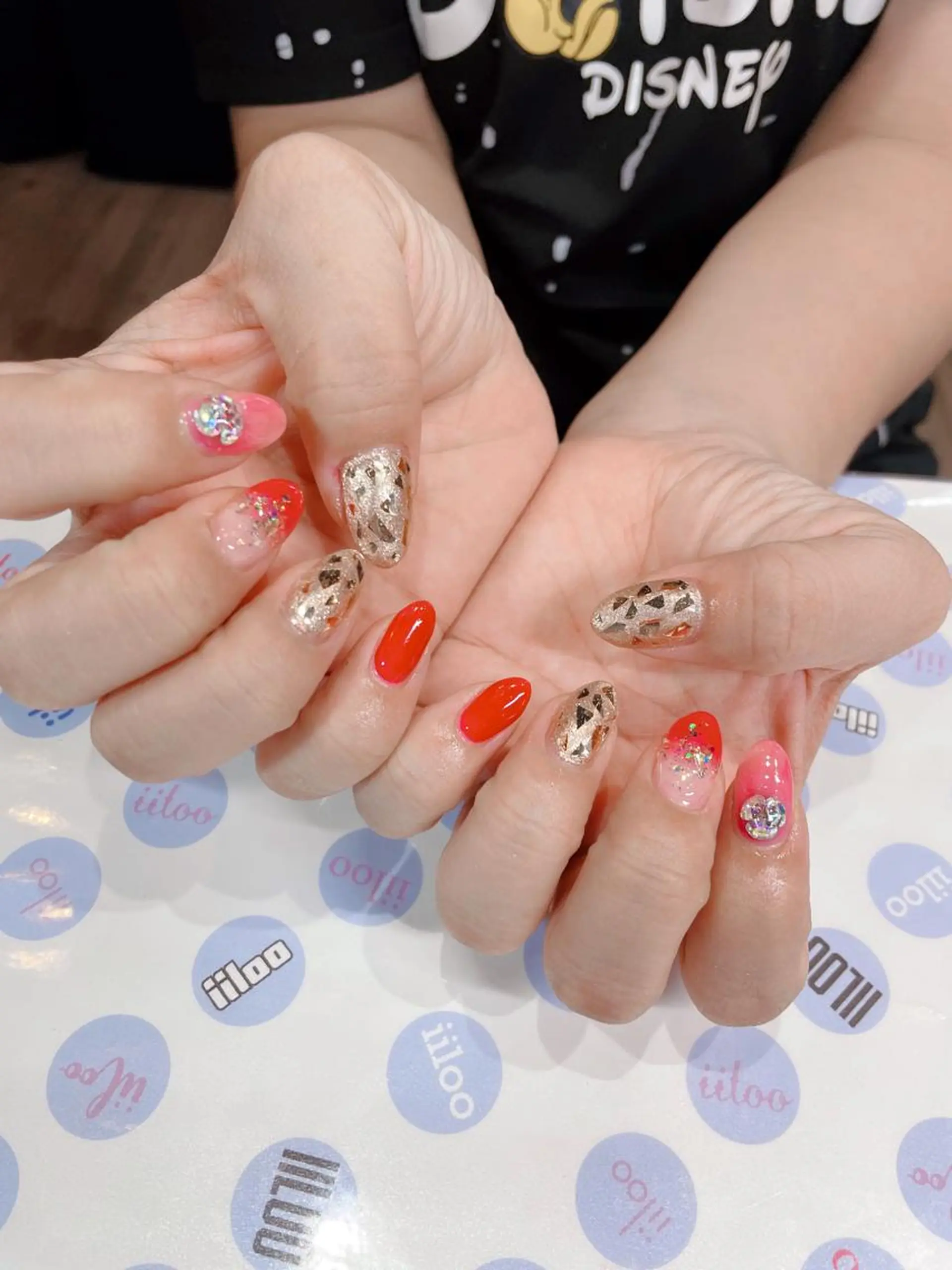 ネイル iiloo aromaworksのネイルデザイン