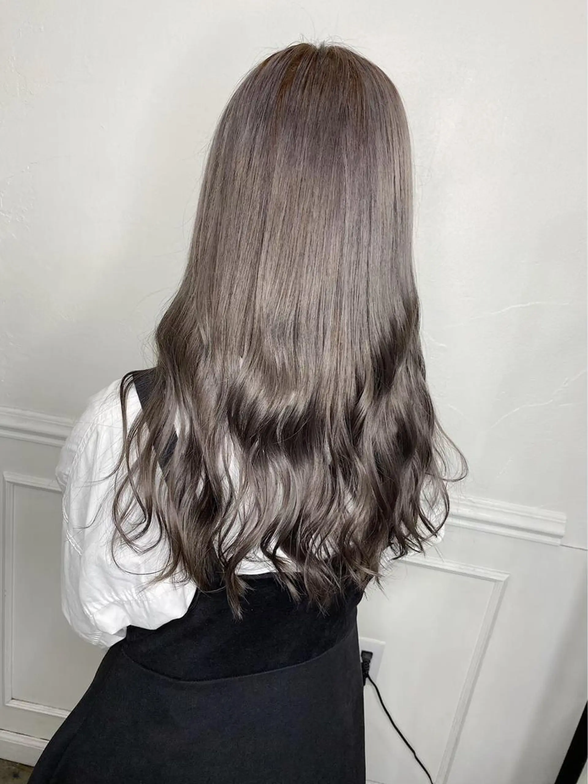 ロング カラー ヘアカラー トリートメント ハイトーン髪質改善 🎀🐰堀川智史🎀のヘアスタイル