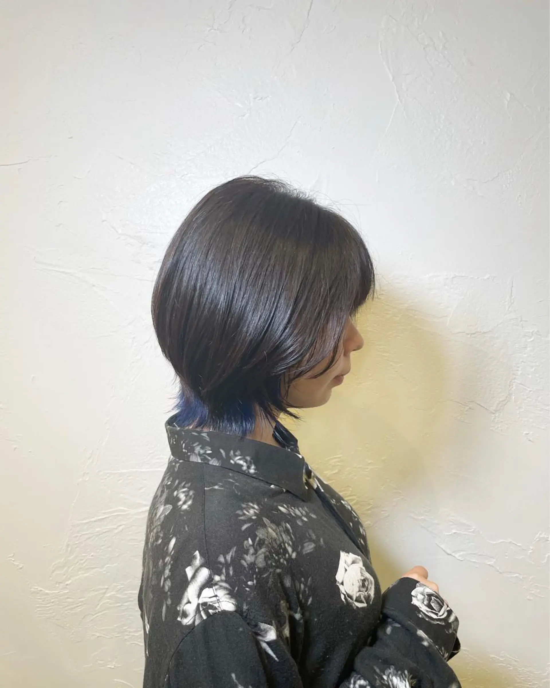 ミディアム カラー インナーカラー ウルフカット WILLOW京橋 小玉泰基のヘアスタイル