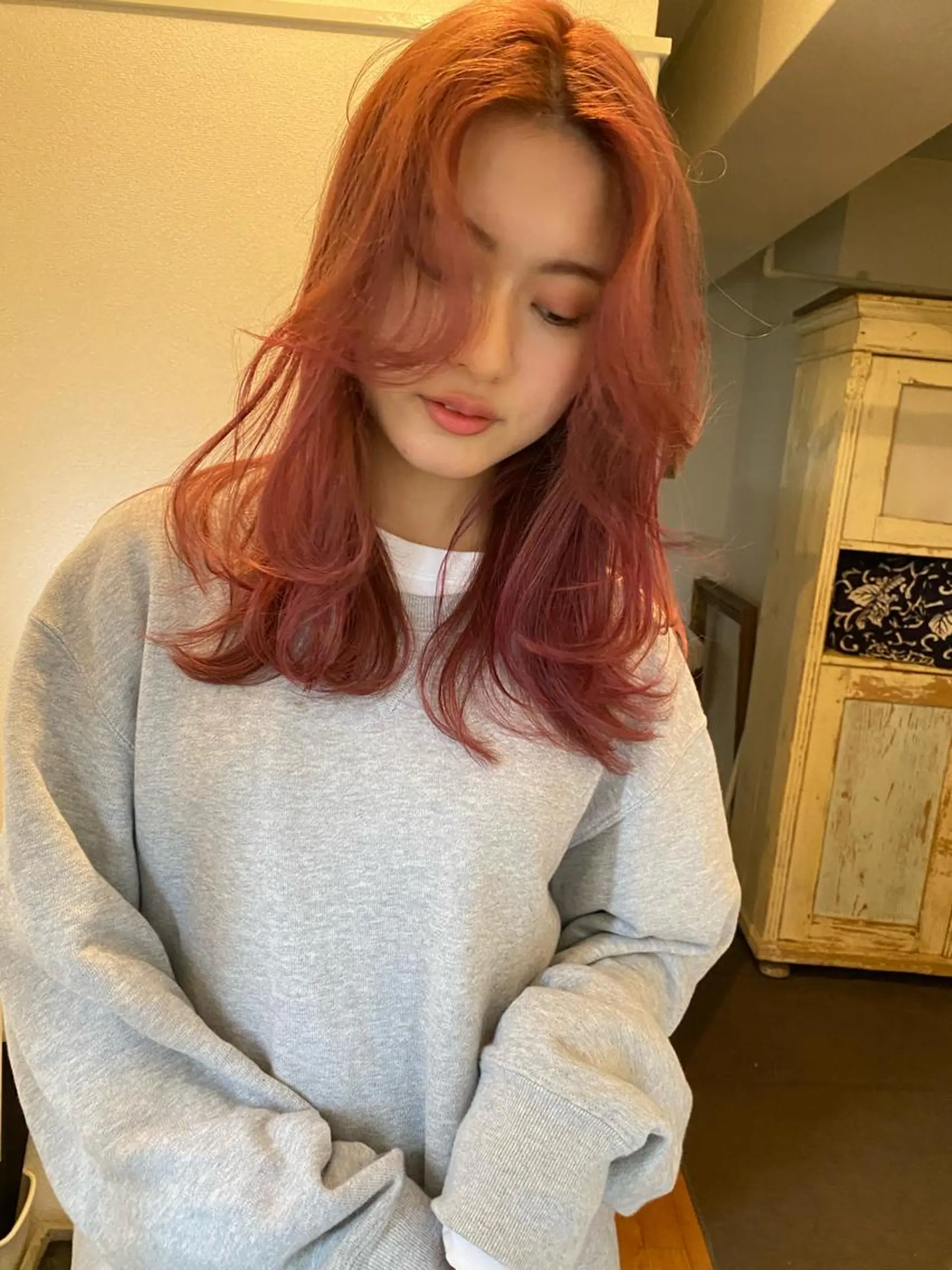 ロング カラー ベージュカラー ダブルカラー ハイライトカラー インナーカラー くびれヘア Pia hair Design Yakuin所属・Pia ツボイ ケイタのヘアスタイル