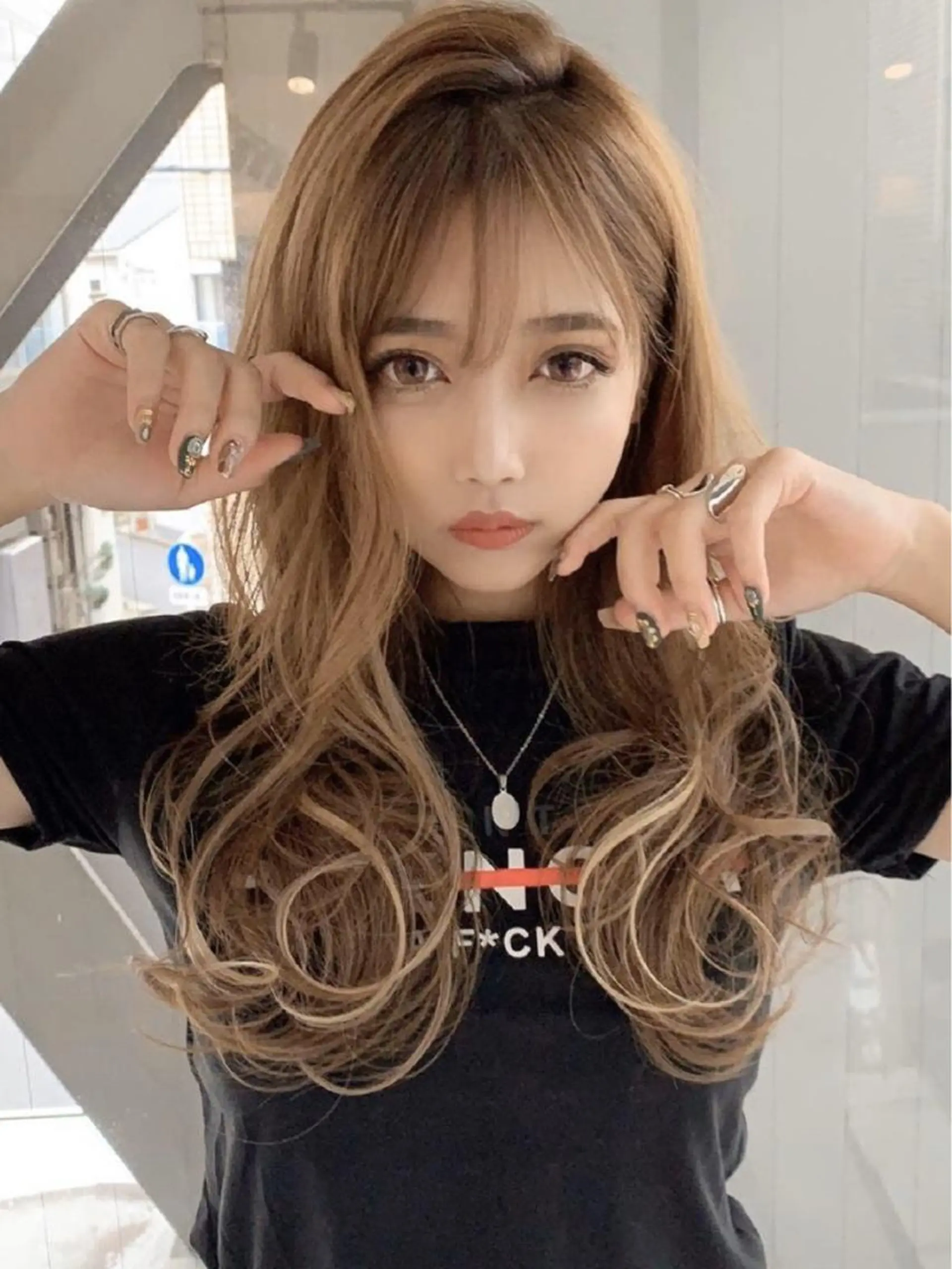 ロング カラー ベージュカラー ミルクティーベージュ ✨️美髪矯正×似合わ せ艶カラー✨藤田透のヘアスタイル