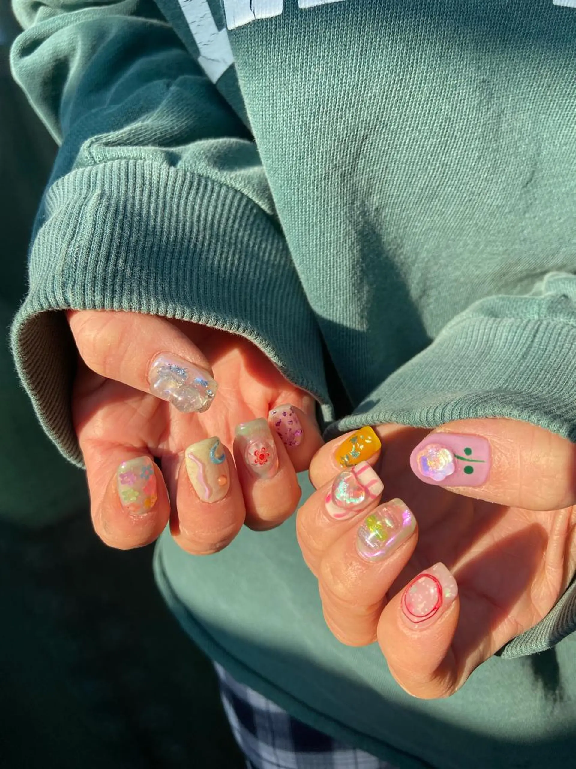 ネイル オーロラネイル ハート パステルネイル ピンク バレンタイン . unffのネイルデザイン