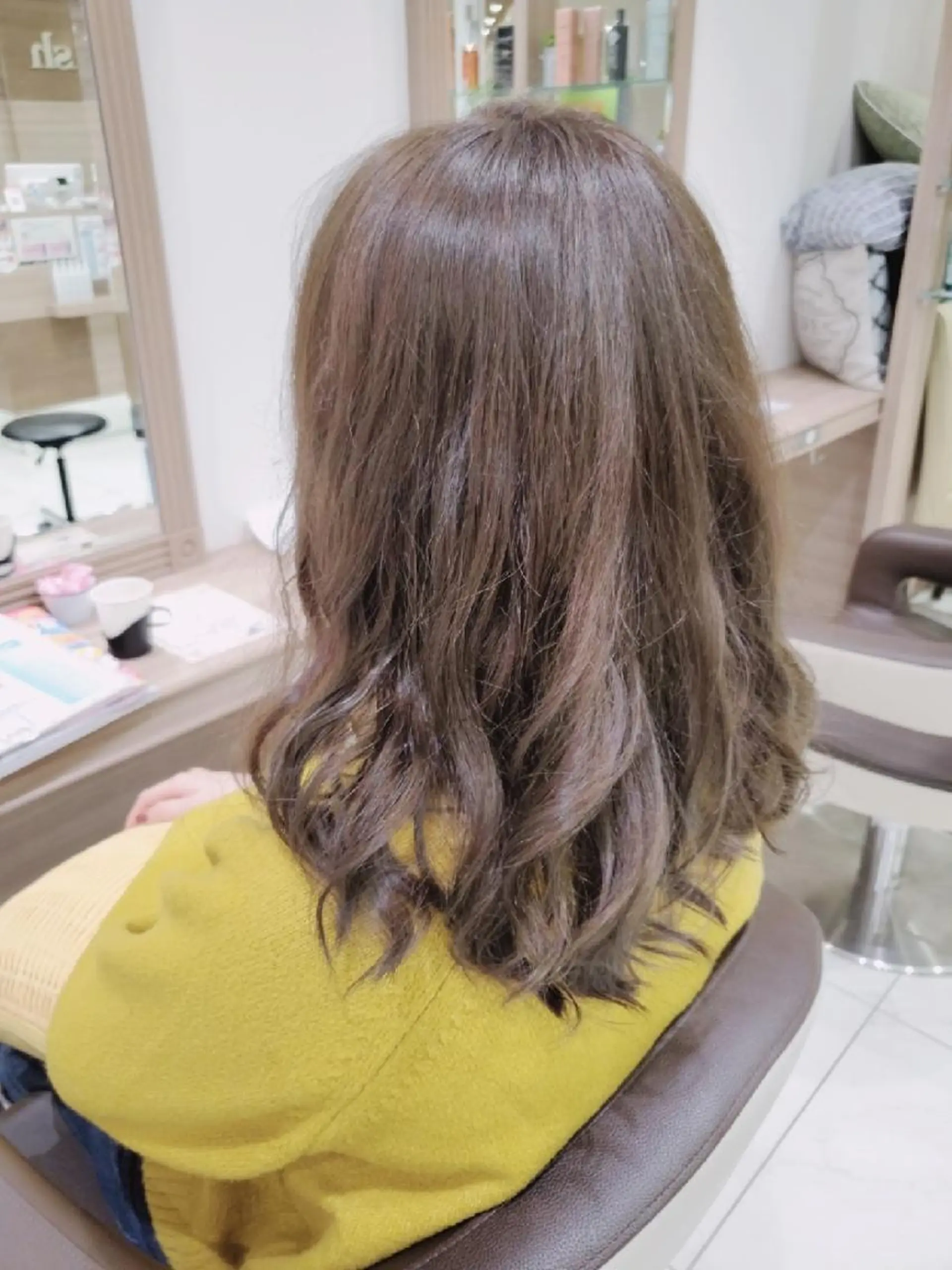 ミディアム アッシュ 中村 和貴のヘアスタイル