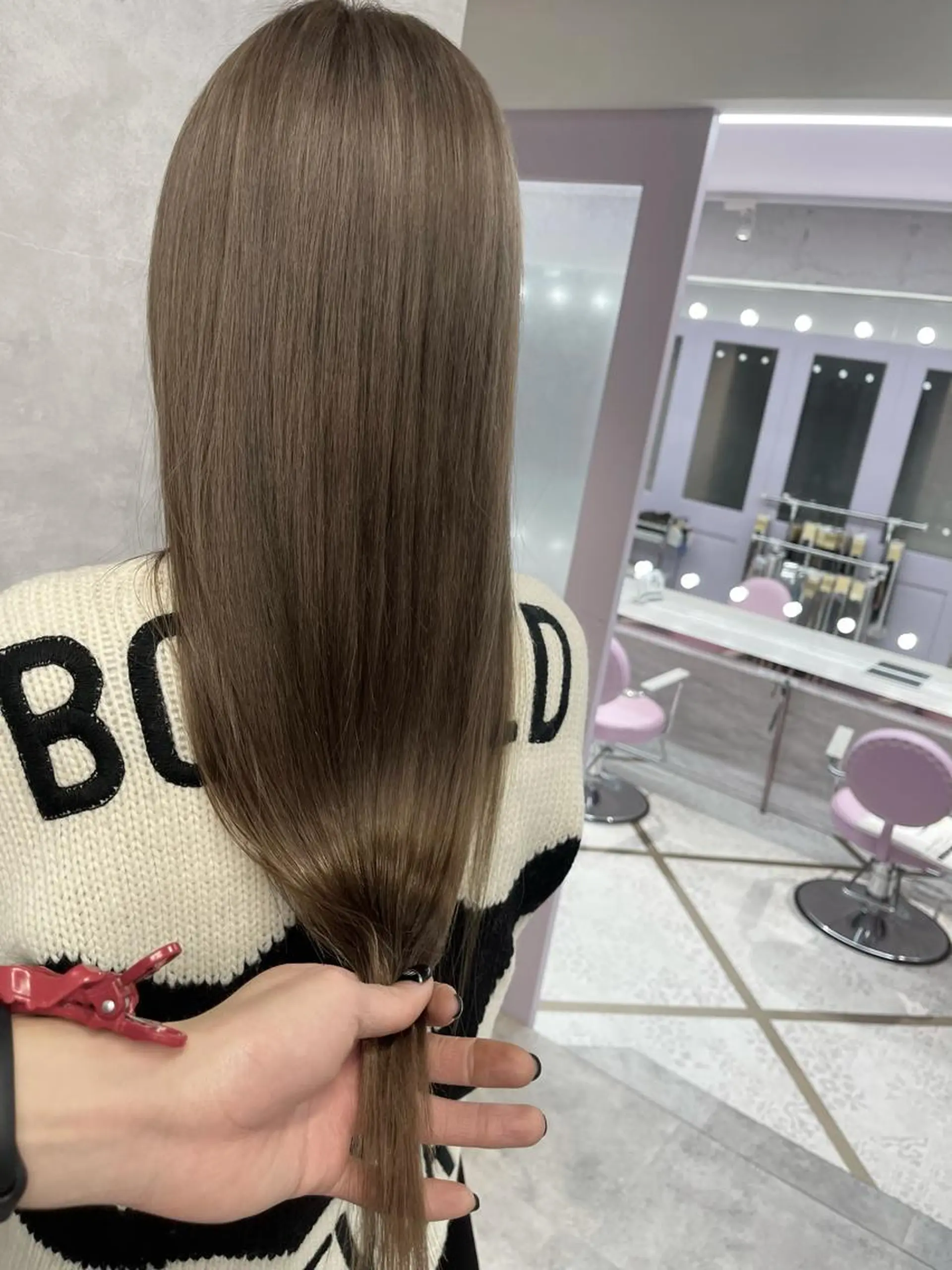 ロング カラー ブリーチ ケアブリーチ ハイトーンカラー イルミナカラー カット ヘアカラー トリートメント オフホワイトアンドなんば所属・福西 洋斗のヘアスタイル