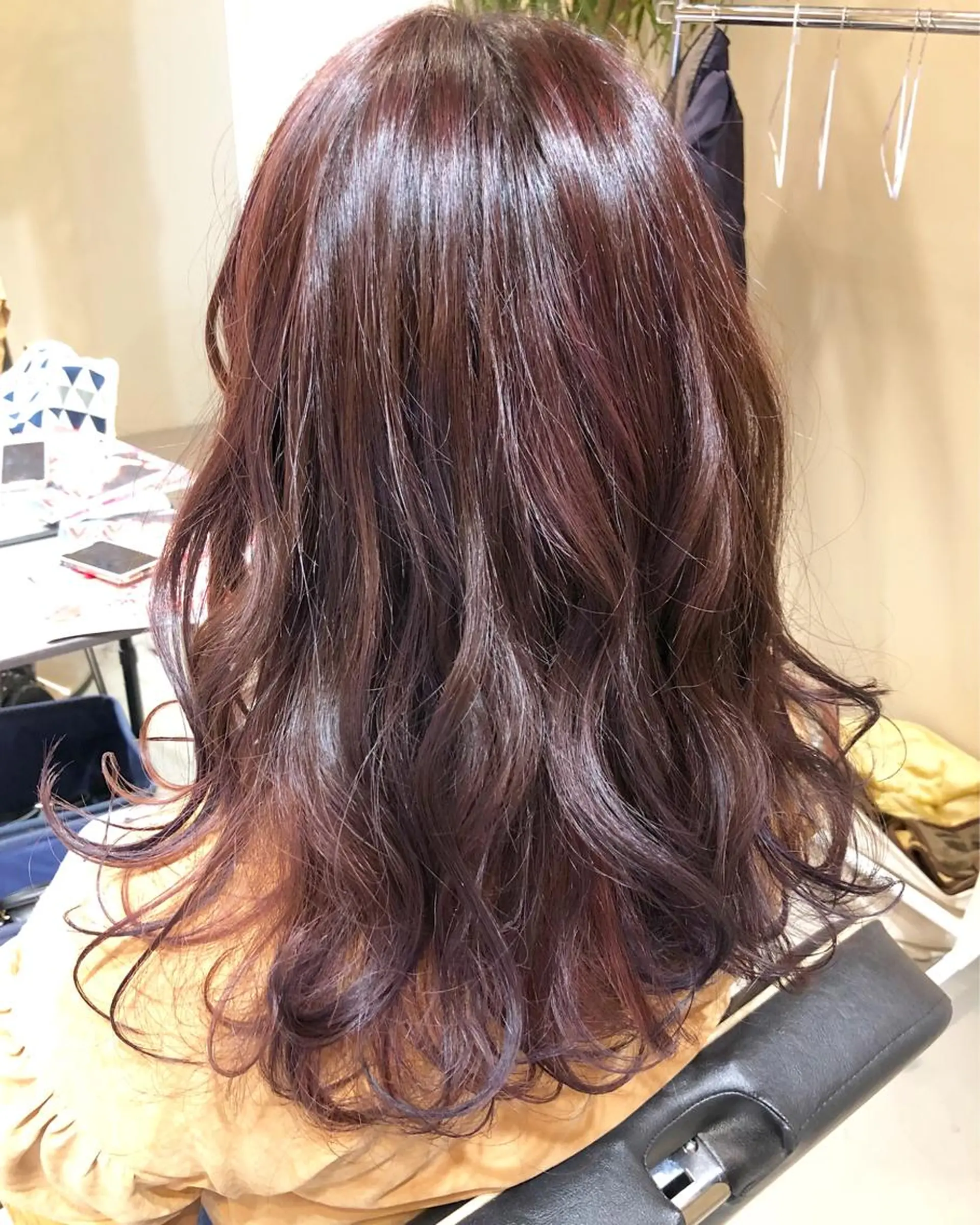 カラー 早川 真幸のヘアスタイル