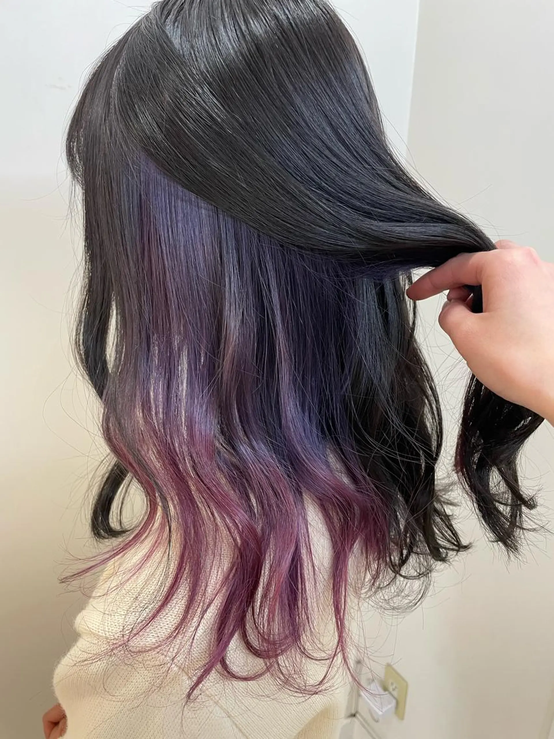 カラー グラデーションカラー 小濵 美月のヘアスタイル