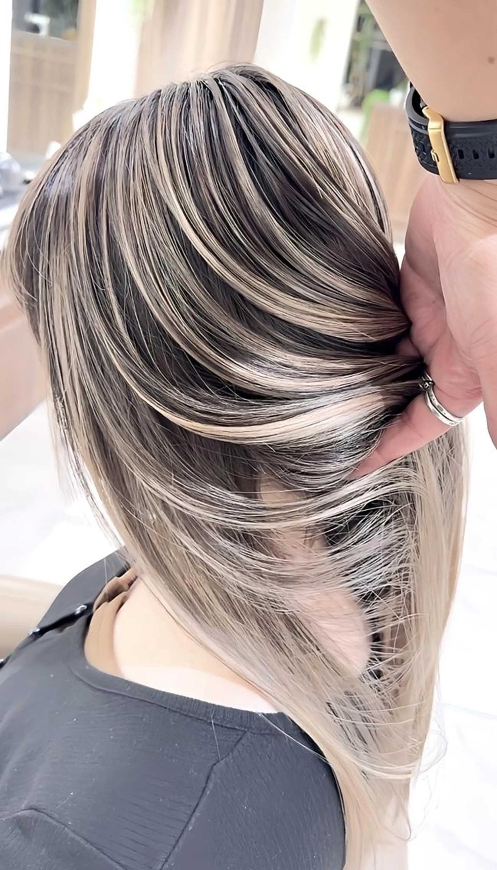 ロング カラー バレイヤージュ 髪質改善 レイヤーカット カット ヘアカラー トリートメント 山崎俊輔/髪質改善 /バレイヤージュのヘアスタイル