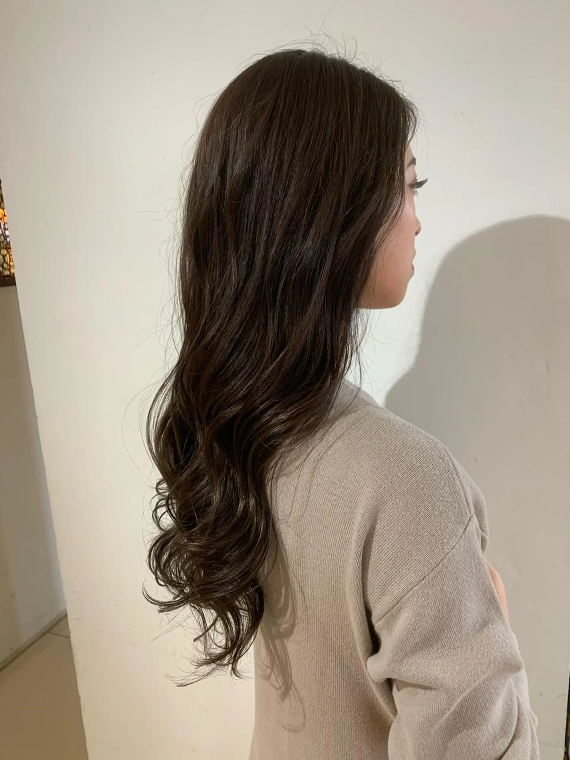 ロング アッシュ 菅原リキヤ くびれレイヤーヘアのヘアスタイル